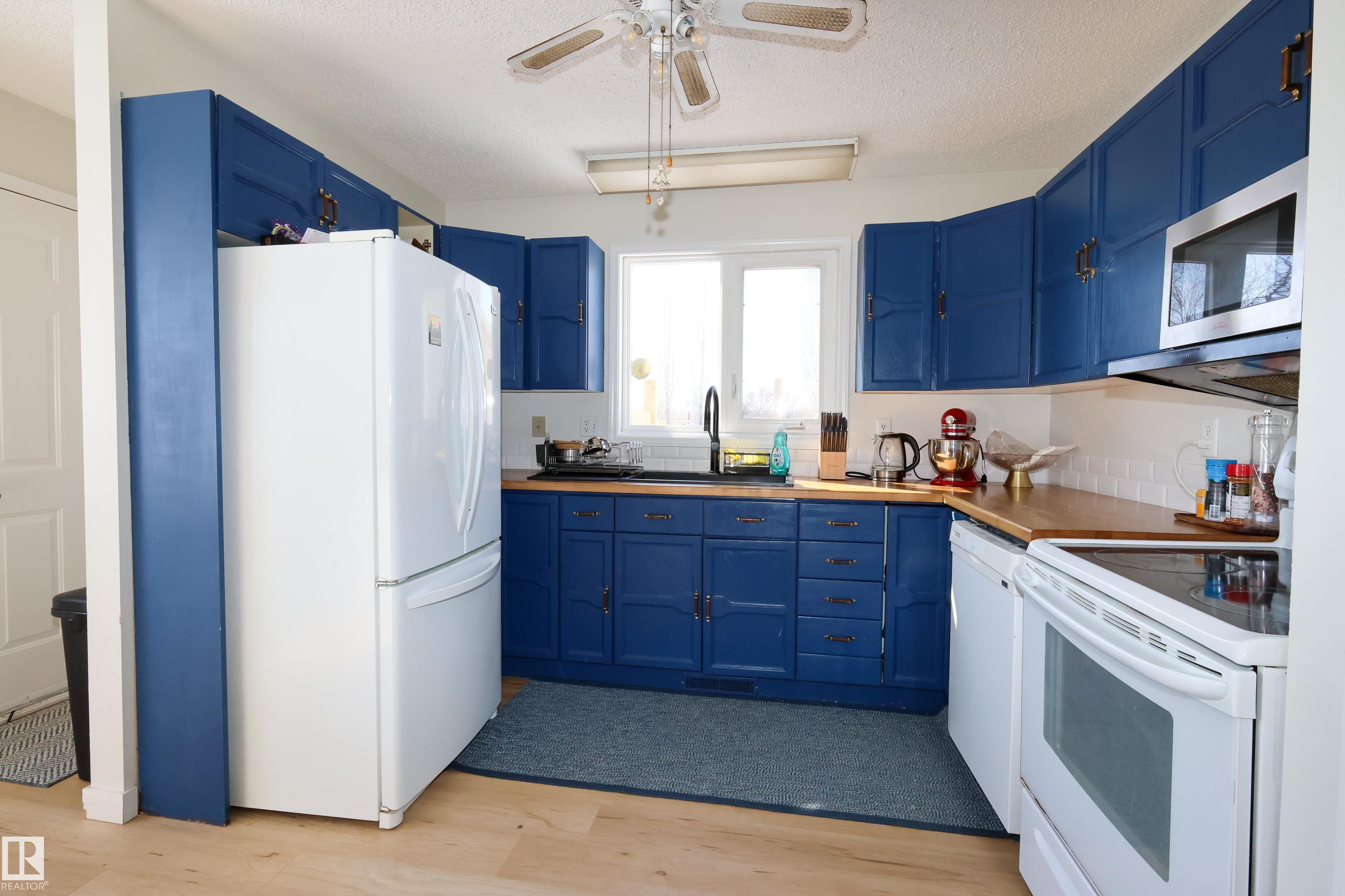 8703 102 Avenue, Morinville