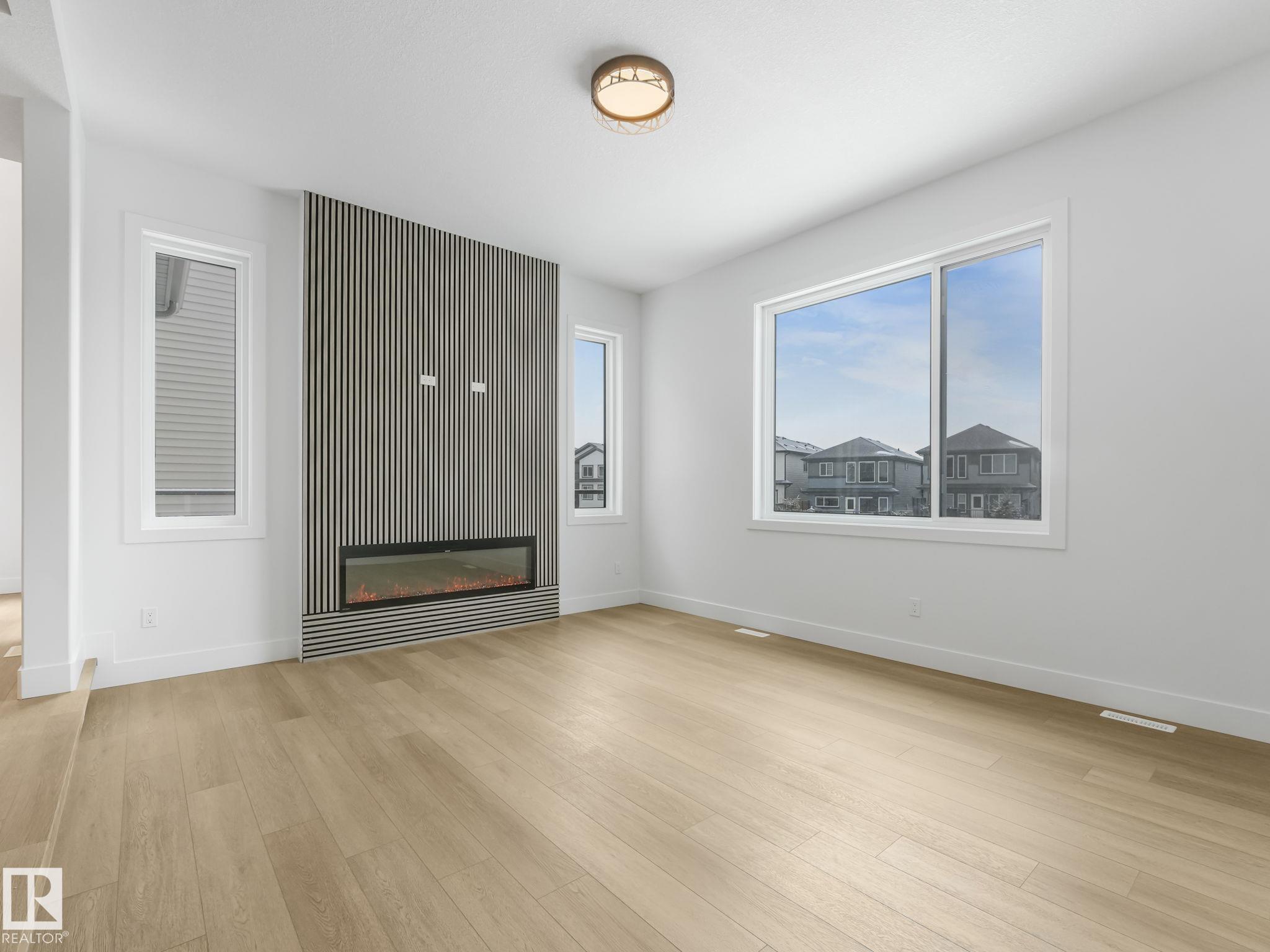 Photo 7 at 75 Meadowgrove Lane, McLaughlin, Spruce Grove