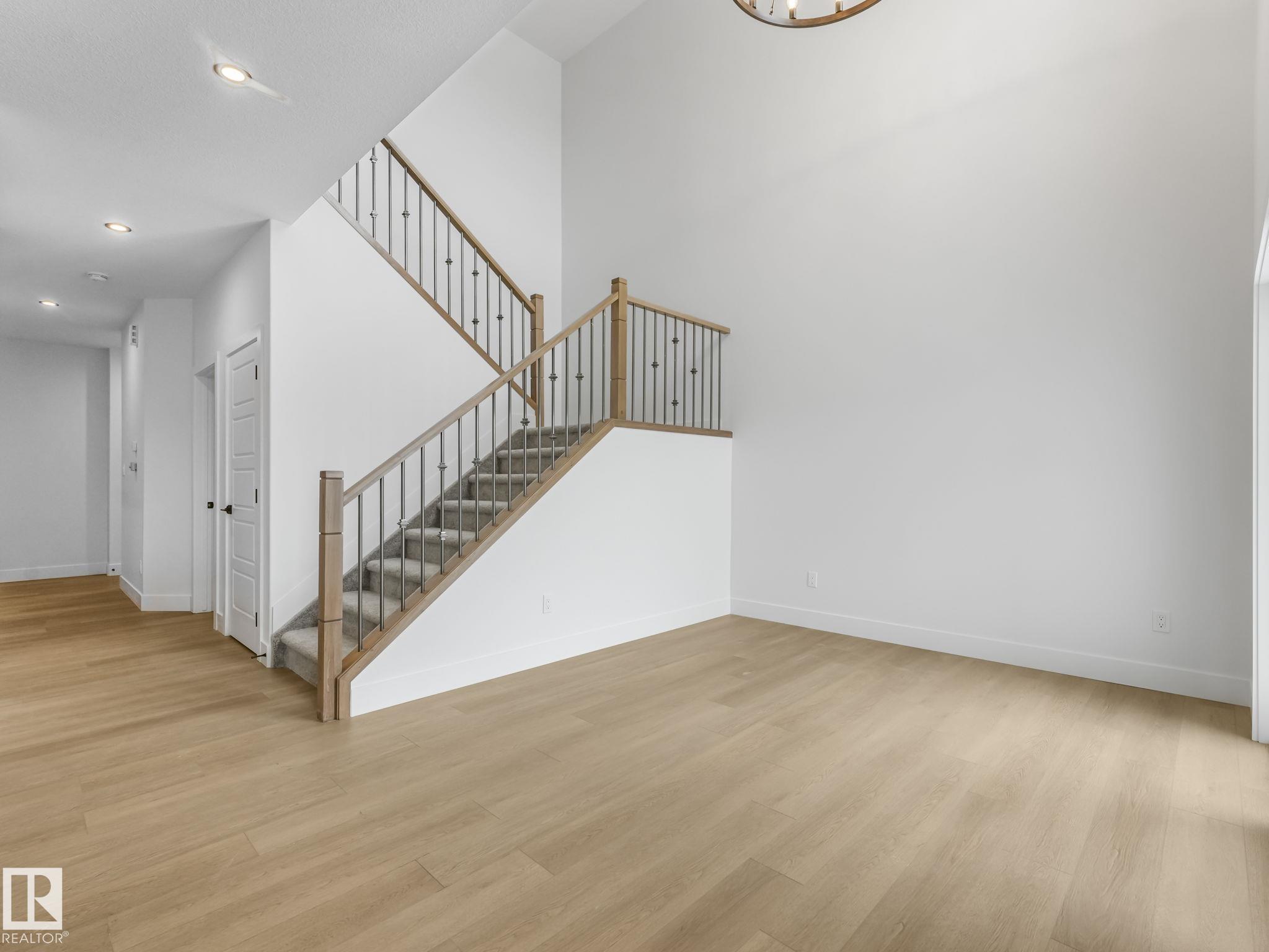 Photo 9 at 75 Meadowgrove Lane, McLaughlin, Spruce Grove