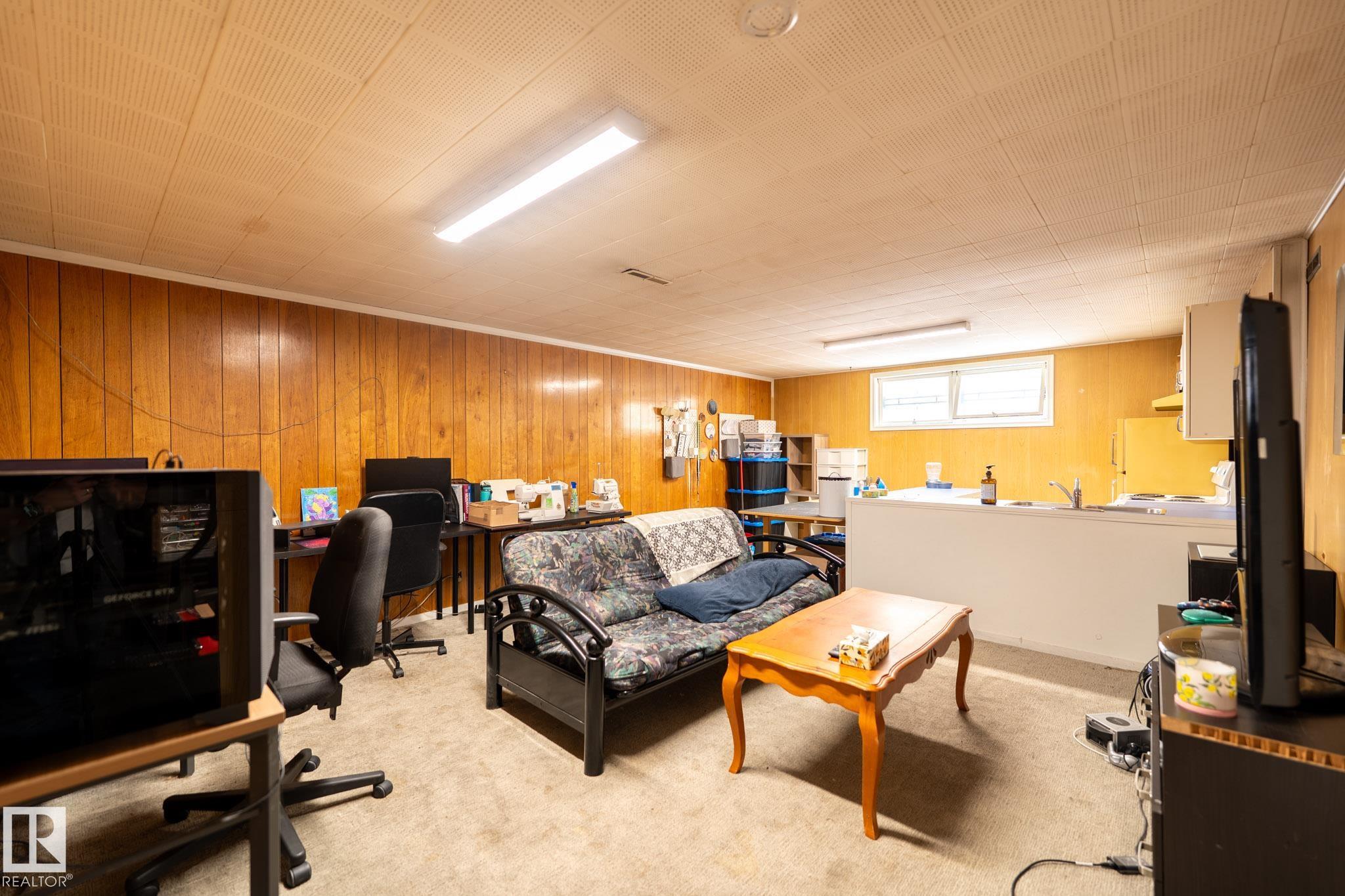 Photo 14 at 13524 113a Street NW, Kensington, Edmonton