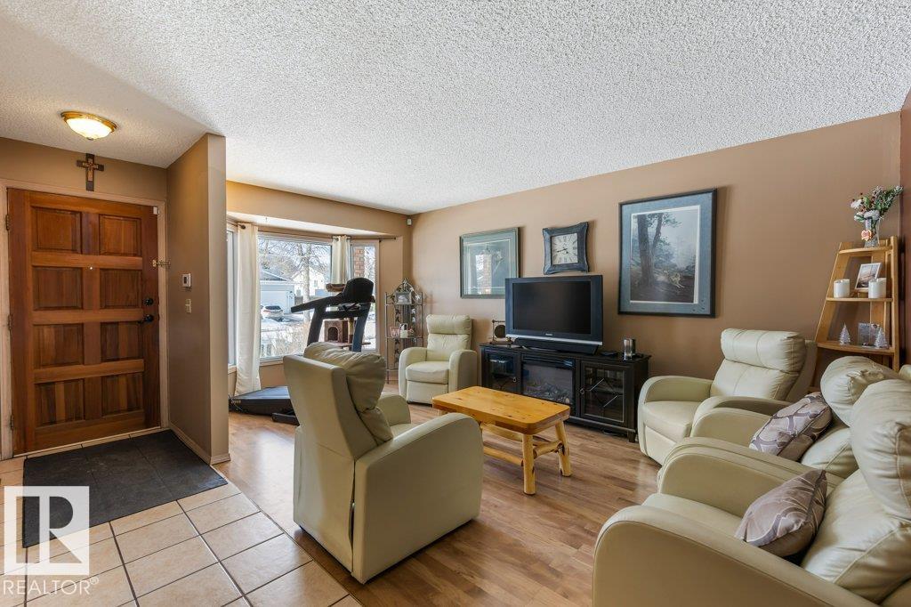 53 Dayton Crescent, Deer Ridge, St. Albert