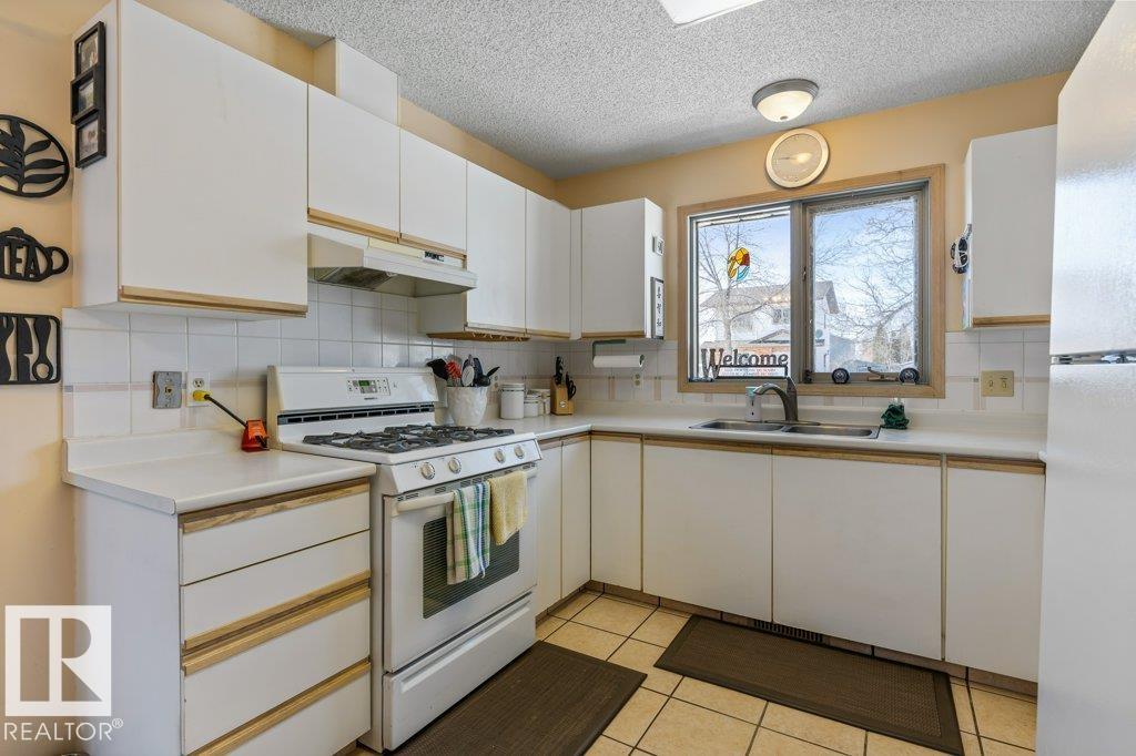 Photo 9 at 53 Dayton Crescent, Deer Ridge, St. Albert