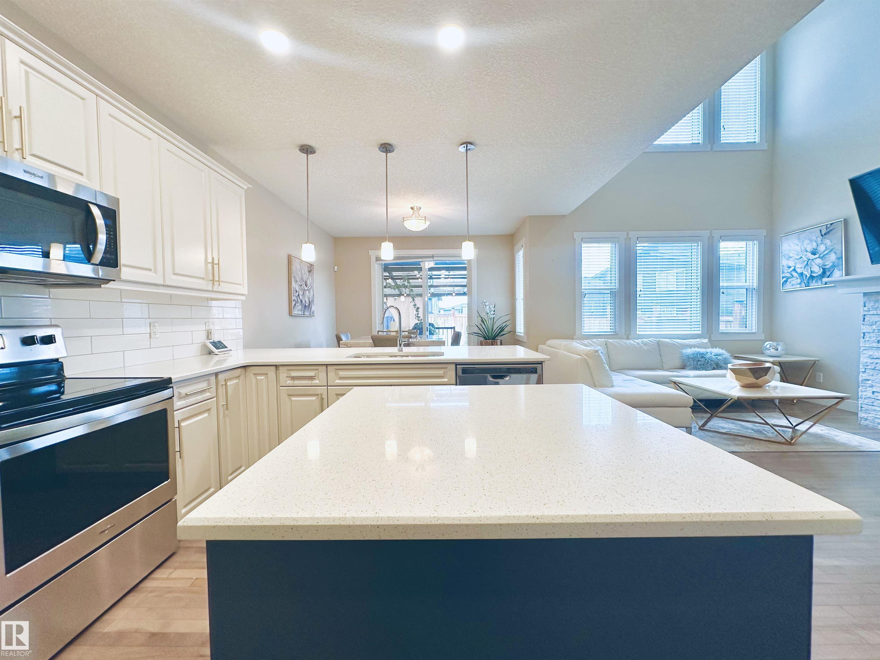 Photo 11 at 20119 29 Avenue NW, The Uplands, Edmonton