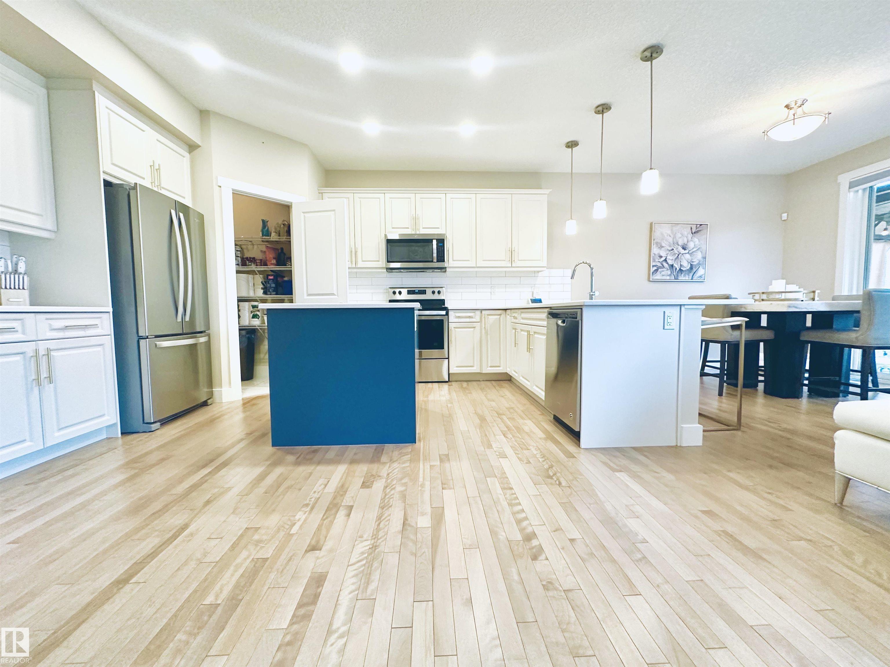 Photo 22 at 20119 29 Avenue NW, The Uplands, Edmonton