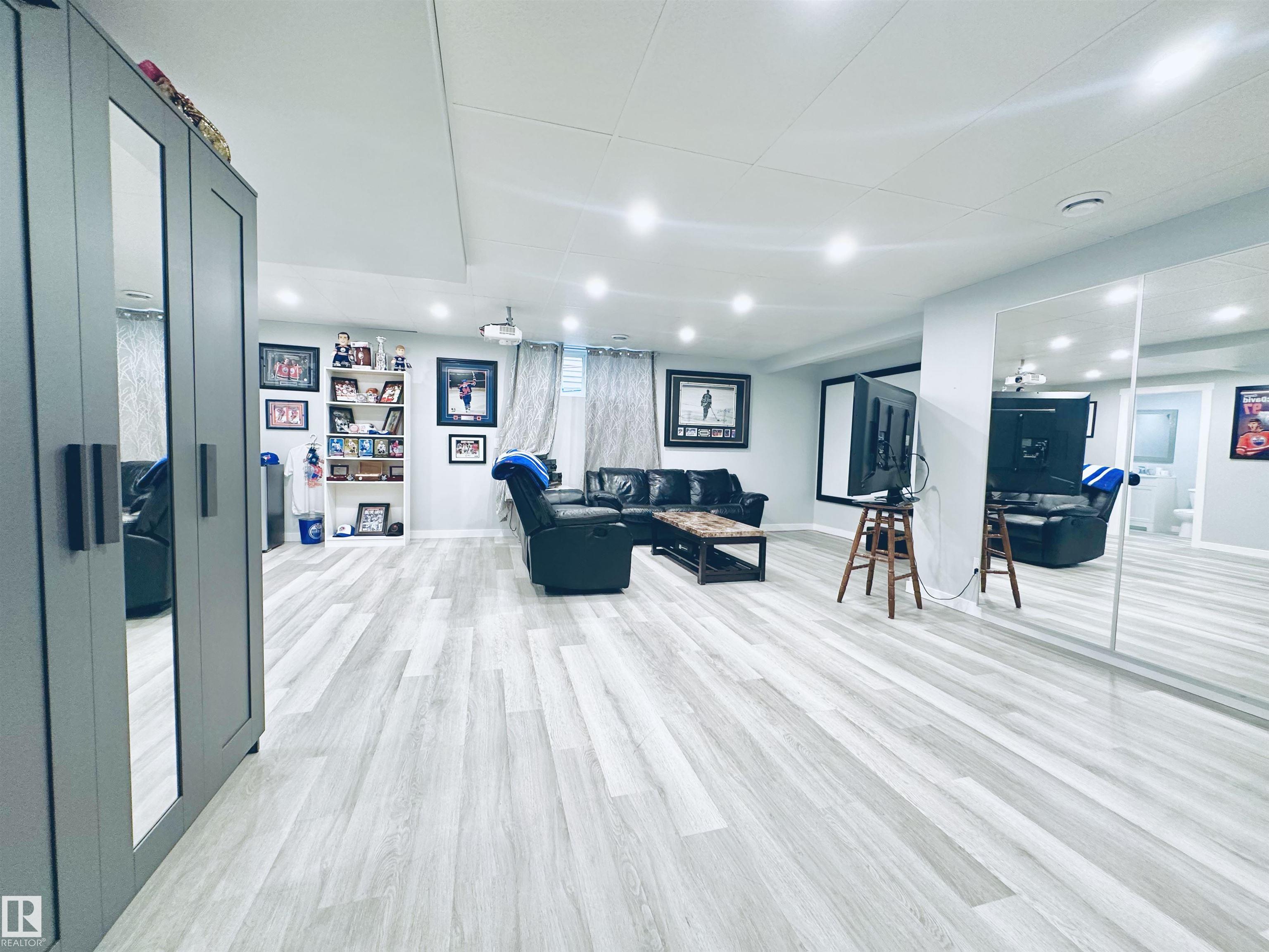 Photo 46 at 20119 29 Avenue NW, The Uplands, Edmonton