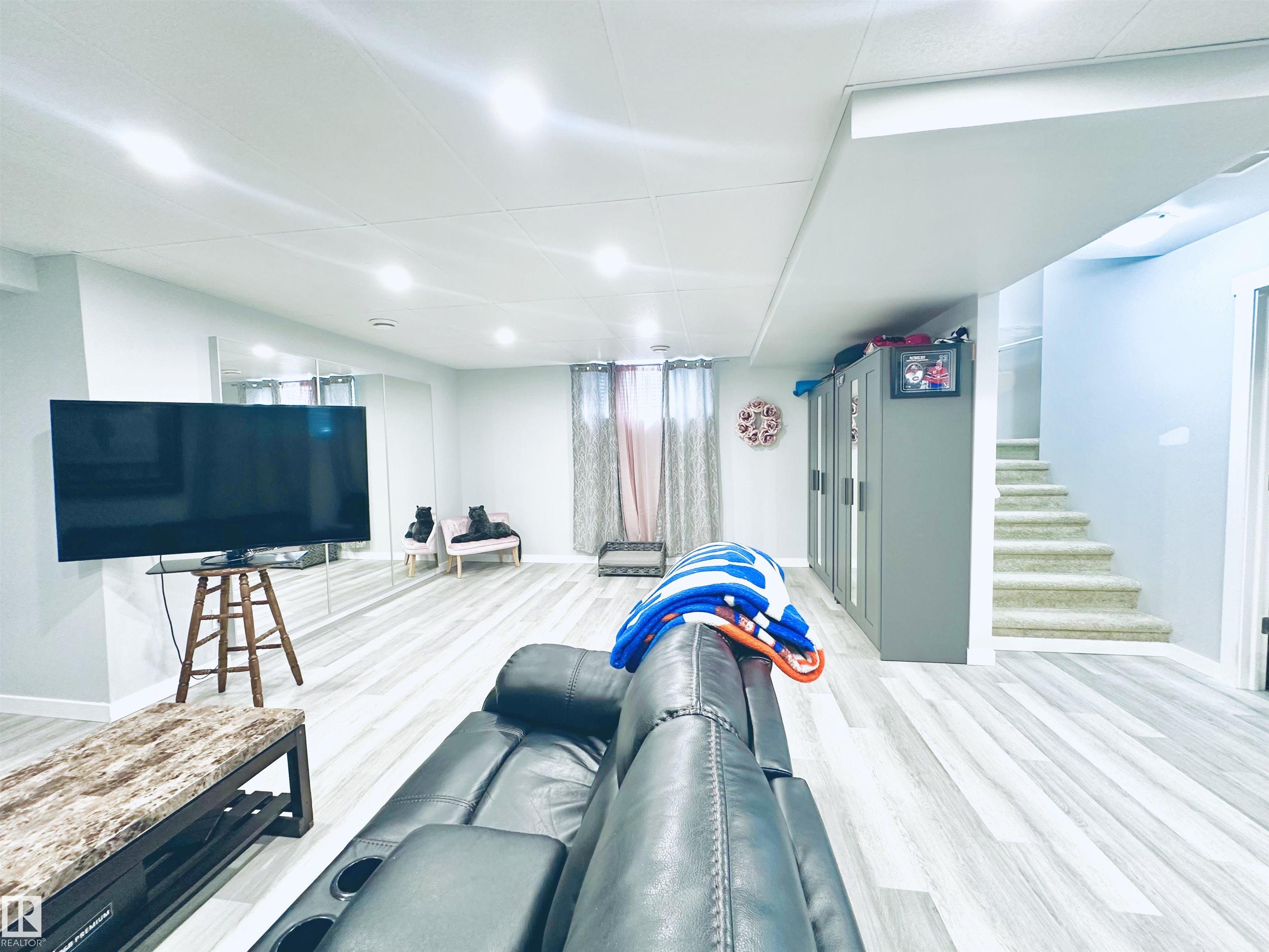 Photo 52 at 20119 29 Avenue NW, The Uplands, Edmonton