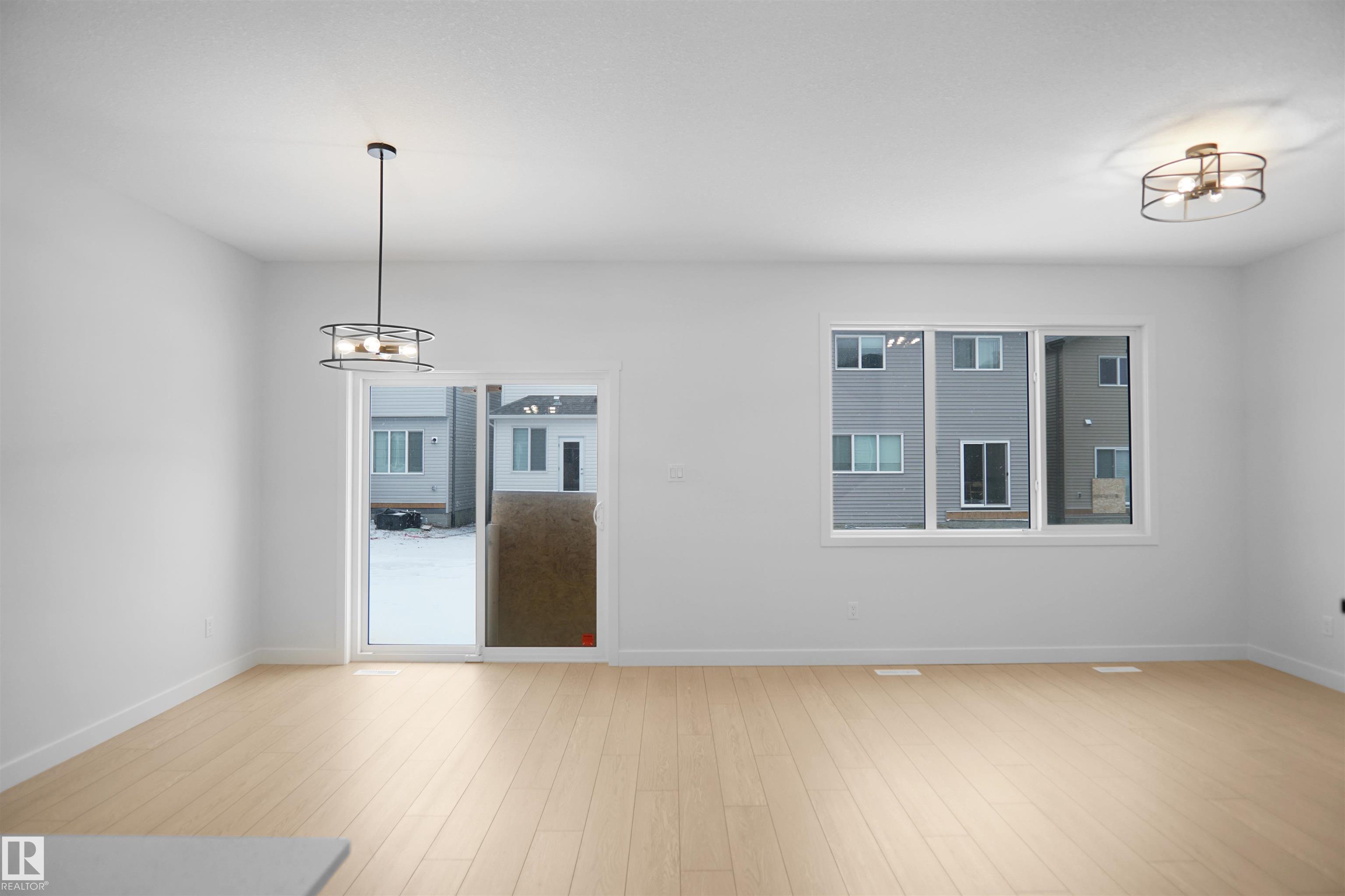 https://zimg.paragon.ice.com/ParagonImages/Property/PM/RAE/225392646/10/0/0/750803f79faf16c90dcf6a5321393c73/1/8b2298ab1095033ce50222c76c563a67/225392646-e82e2629-2317-4fbb-af84-bf0ae41349b4.JPG