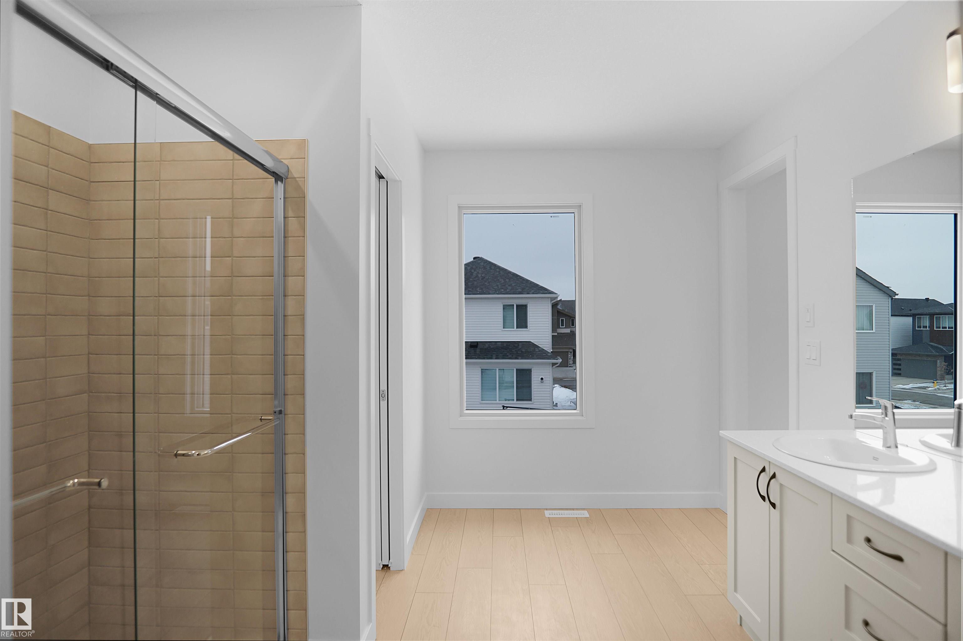 https://zimg.paragon.ice.com/ParagonImages/Property/PM/RAE/225392646/29/0/0/48f96f1d406c00be8cbfabb40ed95722/1/8b2298ab1095033ce50222c76c563a67/225392646-ca80b7a1-3be1-4bf5-874d-5ac2f5c2bab1.JPG