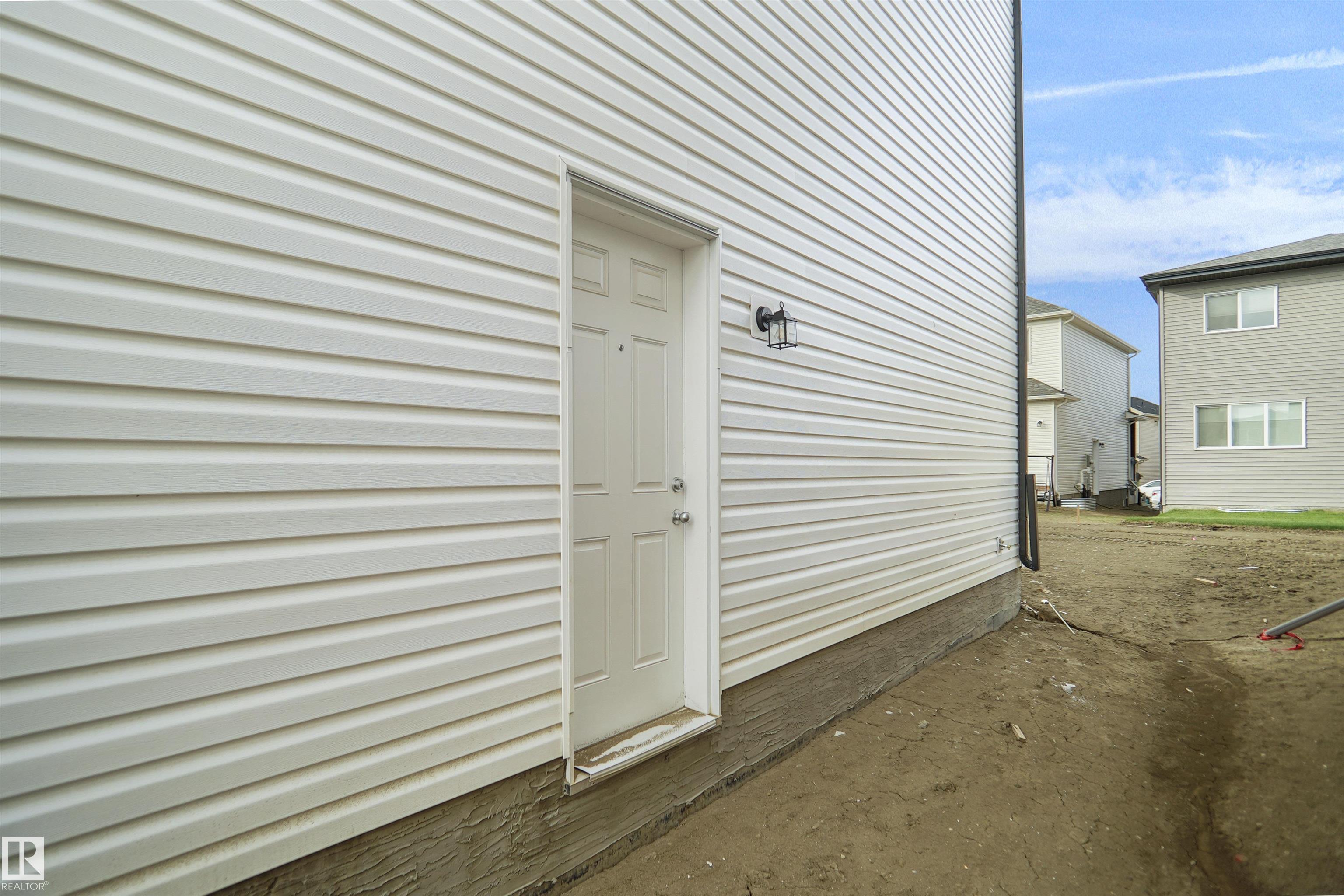 https://zimg.paragon.ice.com/ParagonImages/Property/PM/RAE/225392646/36/0/0/fad2c03af3c04bed3561024f90d93443/1/8b2298ab1095033ce50222c76c563a67/225392646-3550a2da-fab1-494b-8f62-5da0c270fb98.JPG