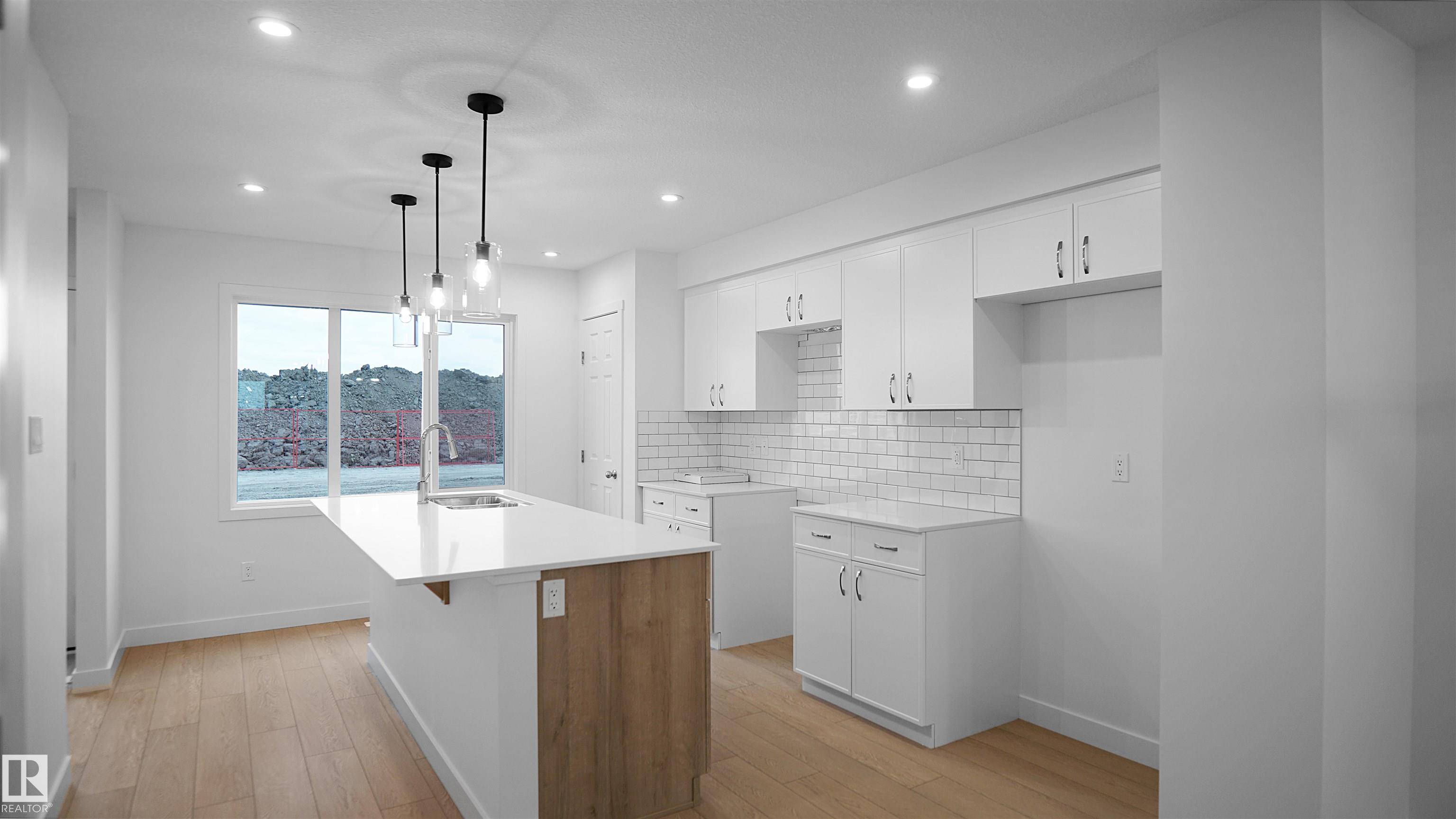 Photo 12 at 21139 25 Avenue NW, The Uplands, Edmonton