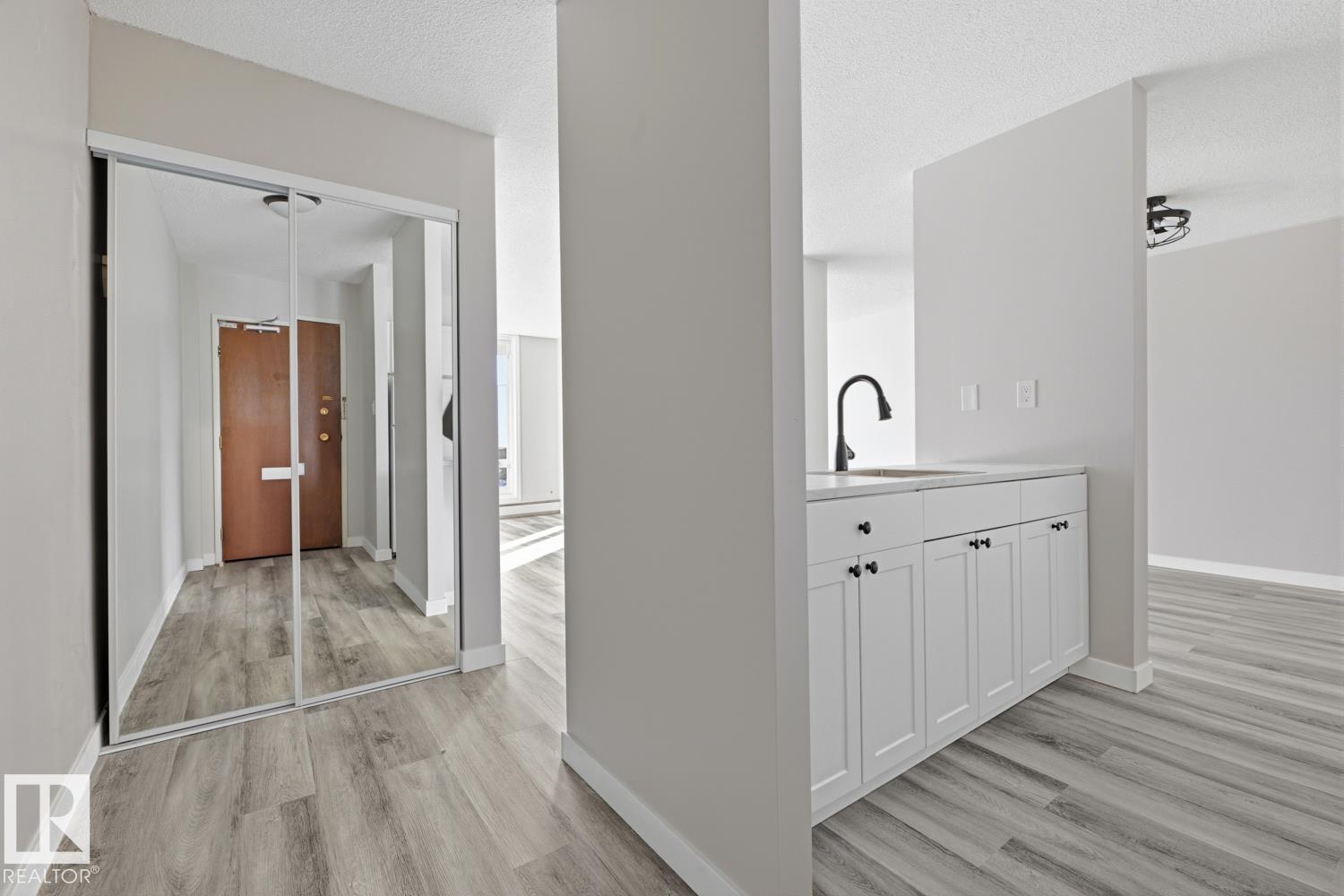 Photo 6 at 307 - 10160 116 Street NW, Wîhkwêntôwin, Edmonton