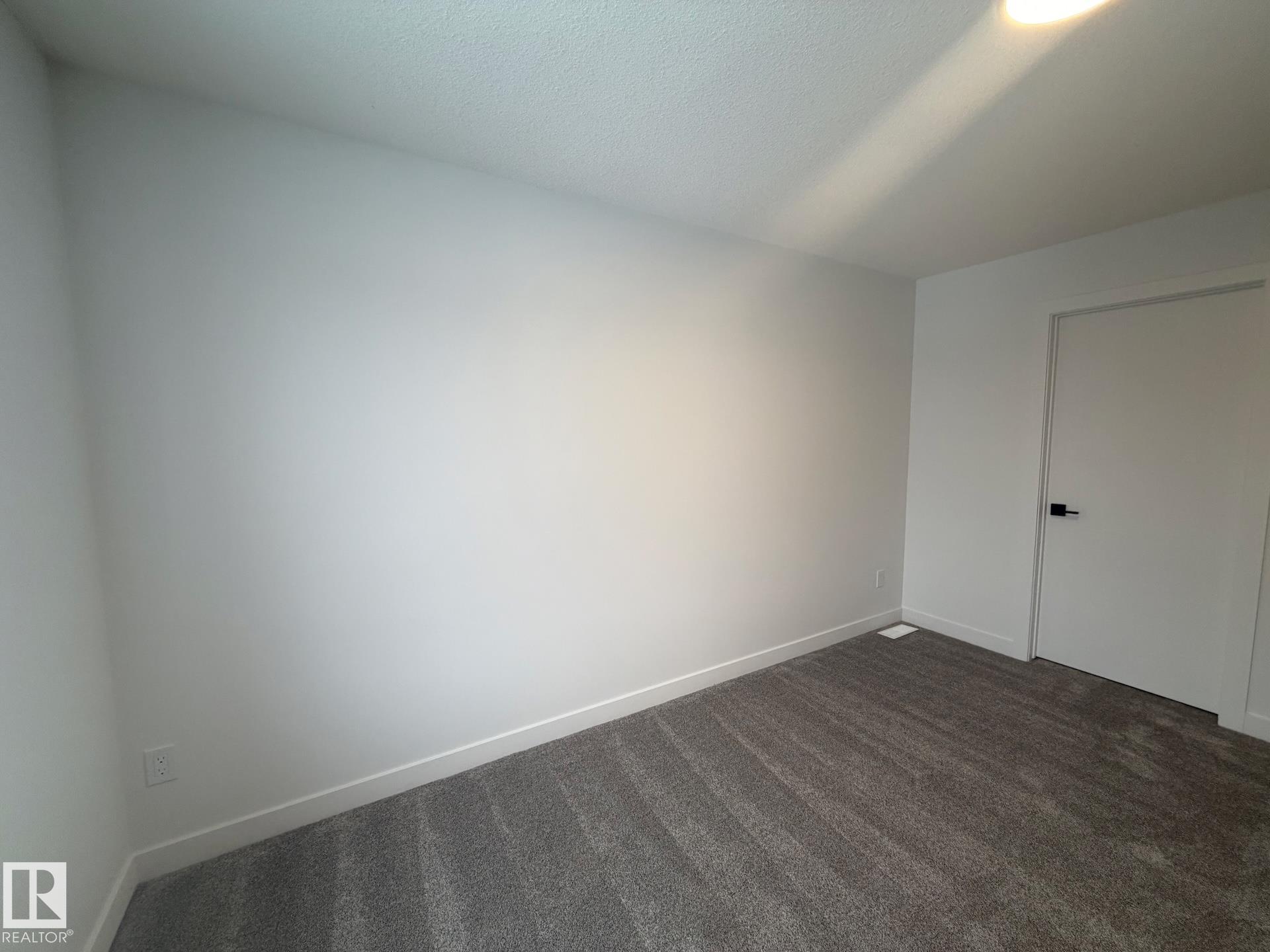 Photo 16 at 2 - 710 Mattson Drive SW, Mattson, Edmonton