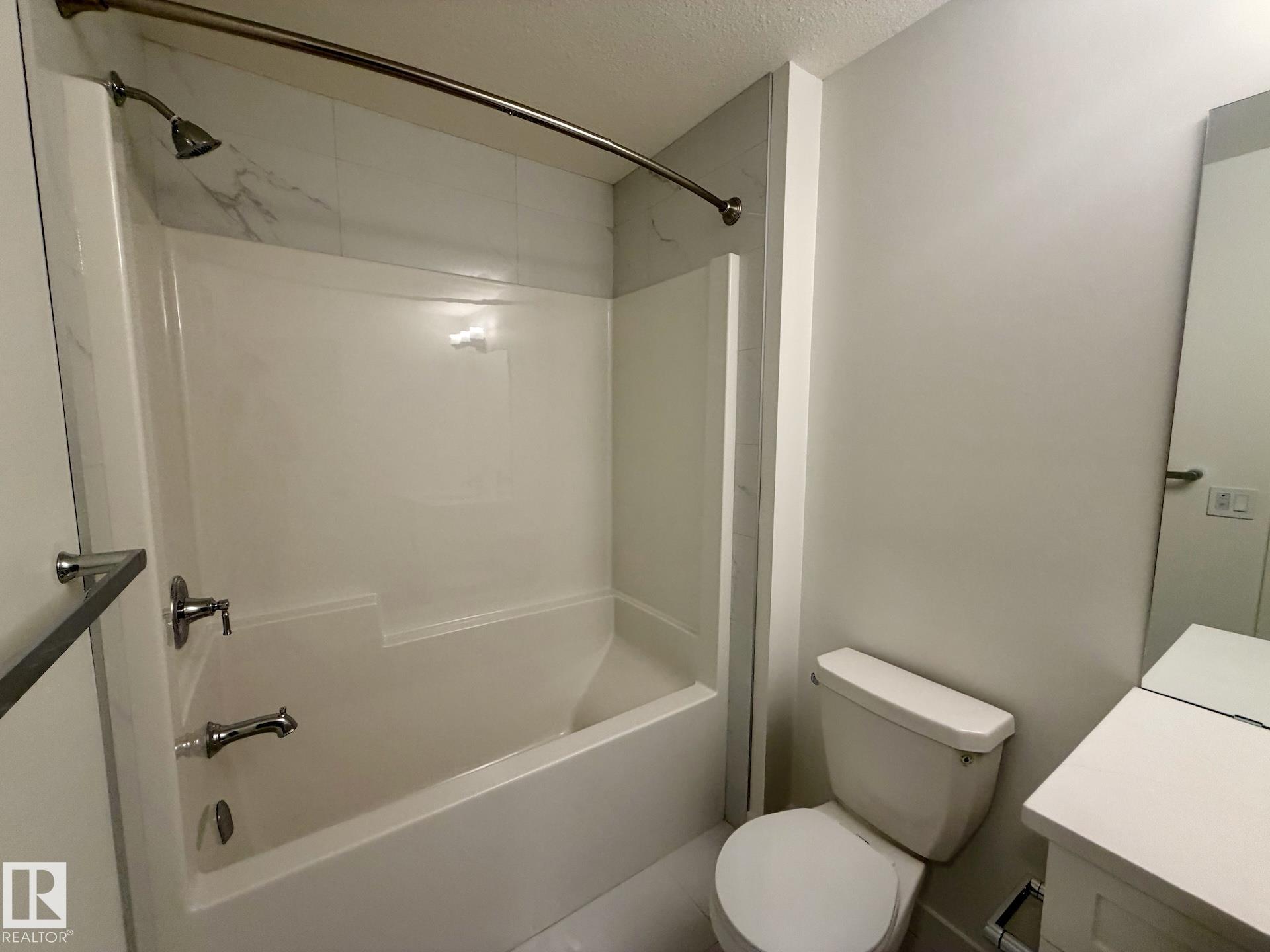 Photo 19 at 2 - 710 Mattson Drive SW, Mattson, Edmonton