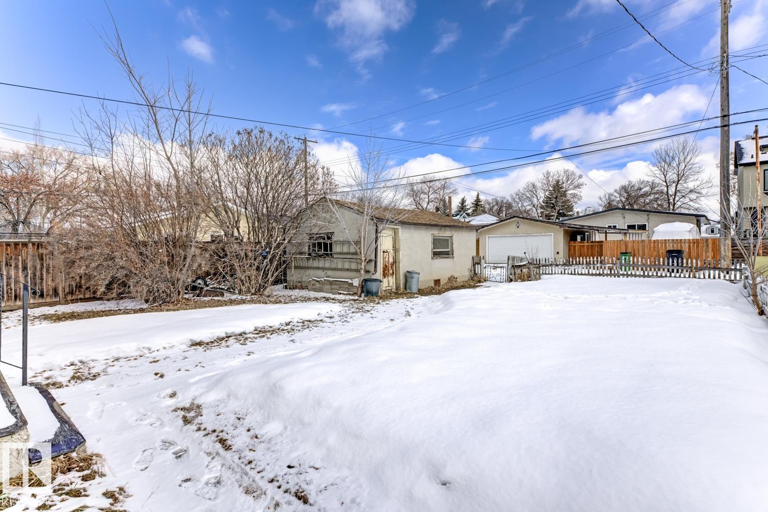 Photo 21 at 9039 90 Street NW, Bonnie Doon, Edmonton