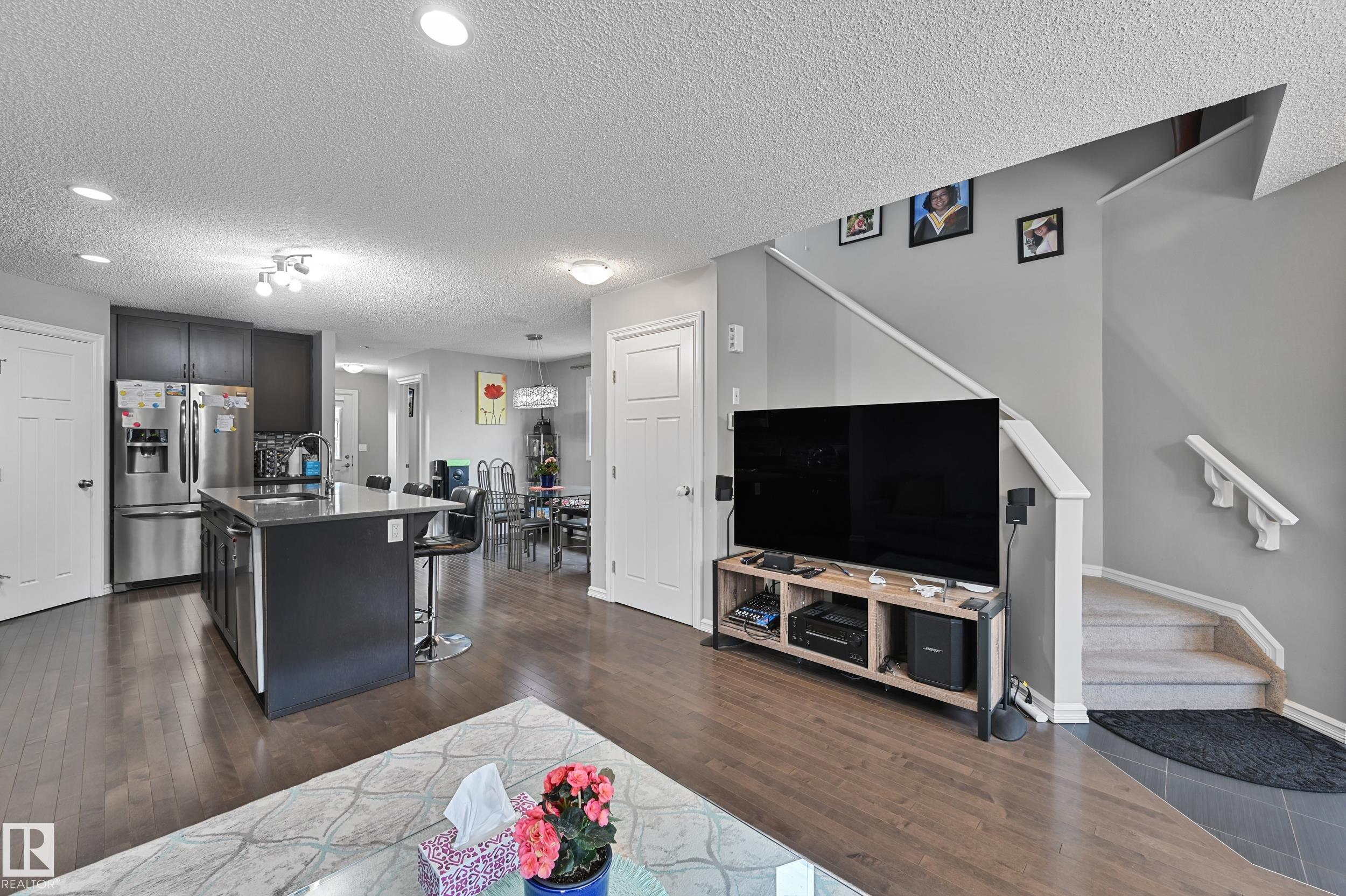 Photo 15 at 4158 6a Street NW, Maple Crest, Edmonton