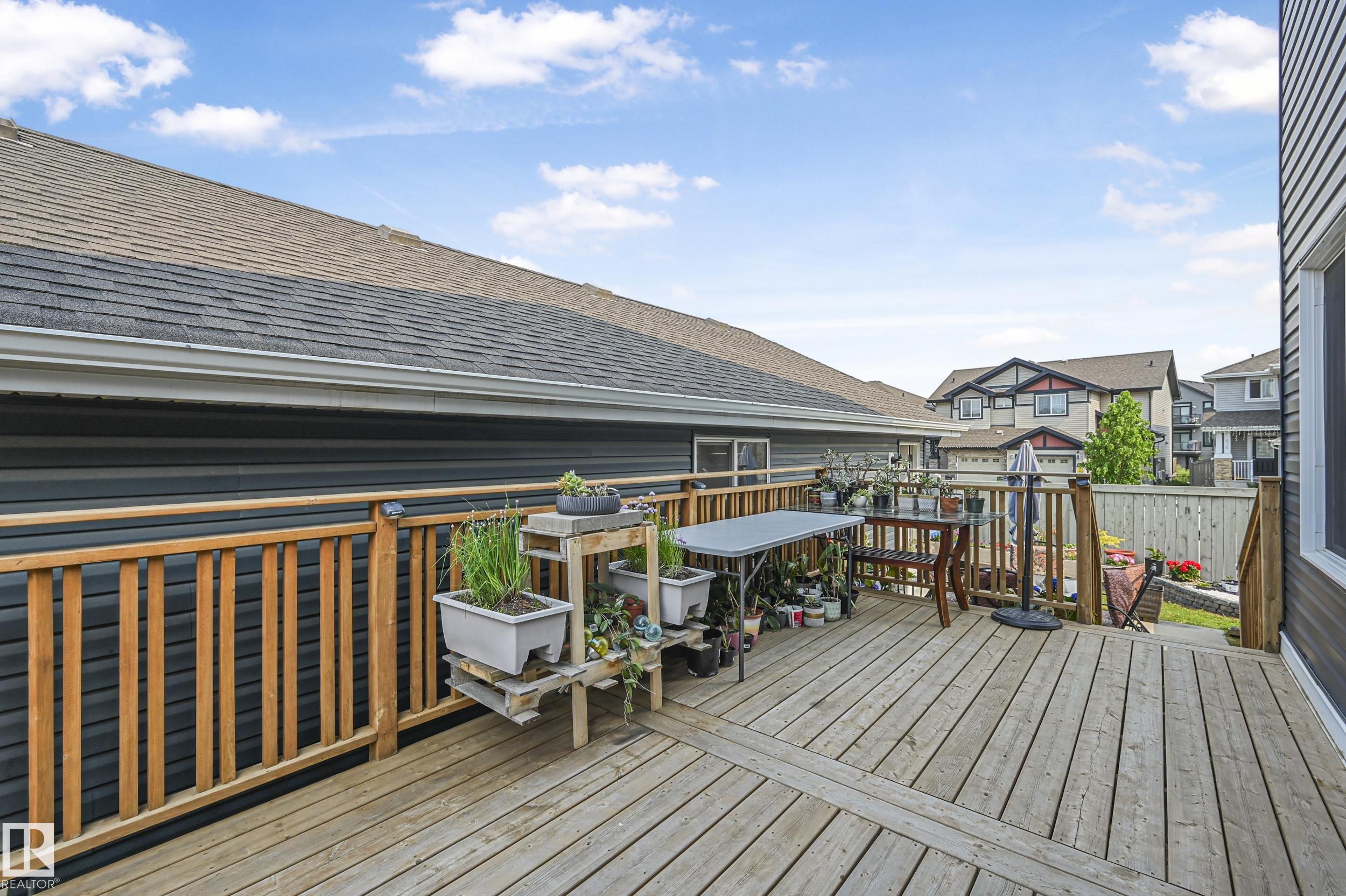 Photo 32 at 4158 6a Street NW, Maple Crest, Edmonton