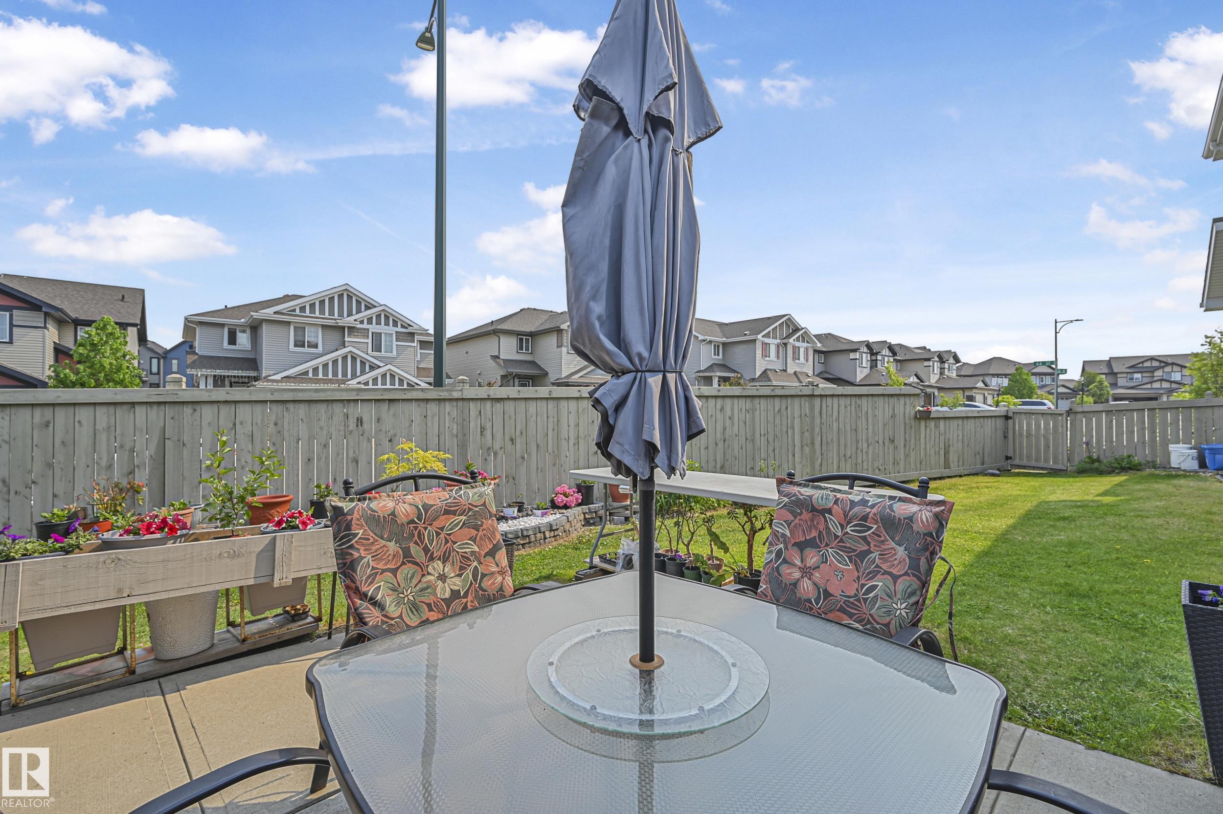 Photo 33 at 4158 6a Street NW, Maple Crest, Edmonton