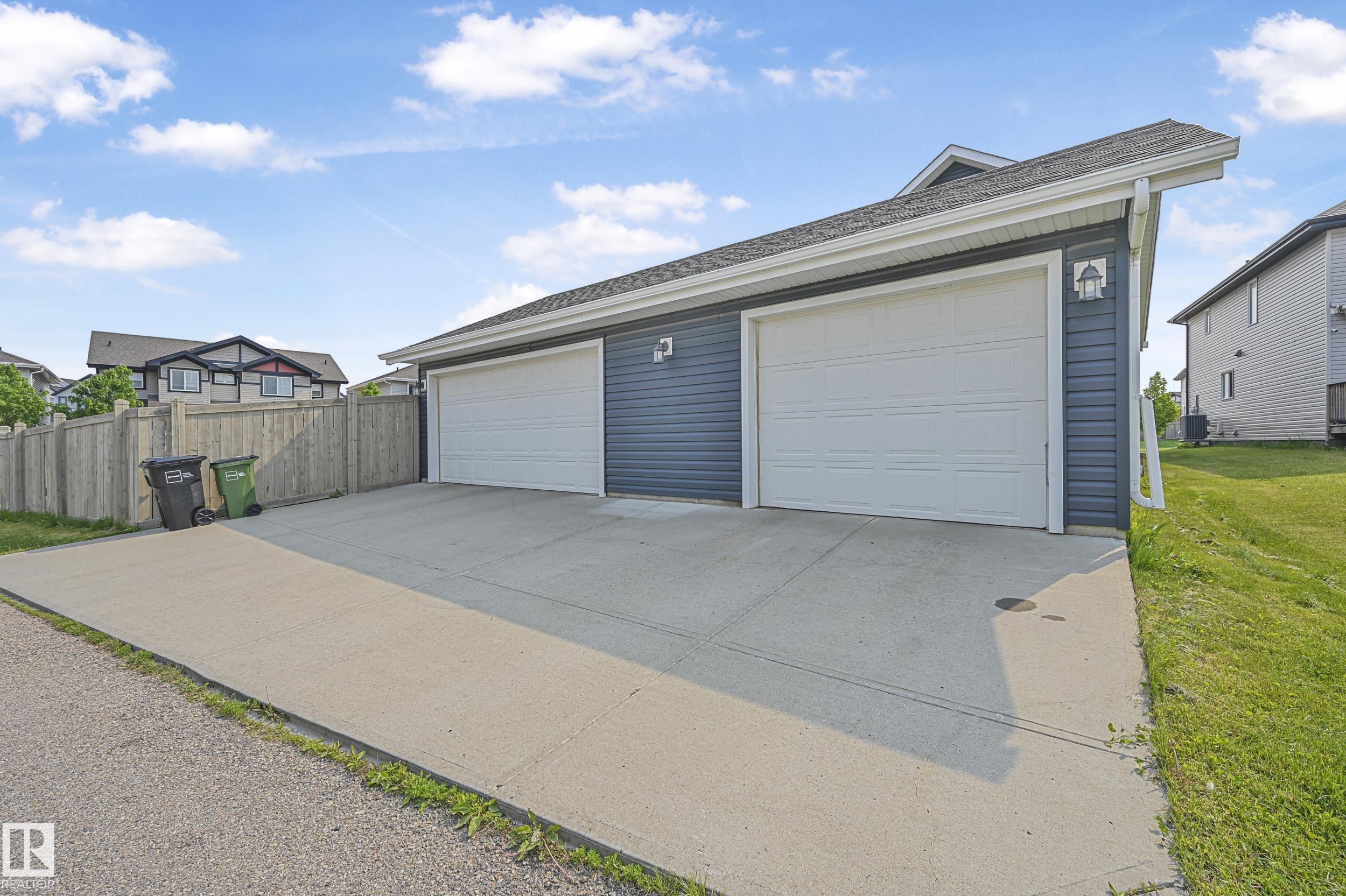 Photo 36 at 4158 6a Street NW, Maple Crest, Edmonton