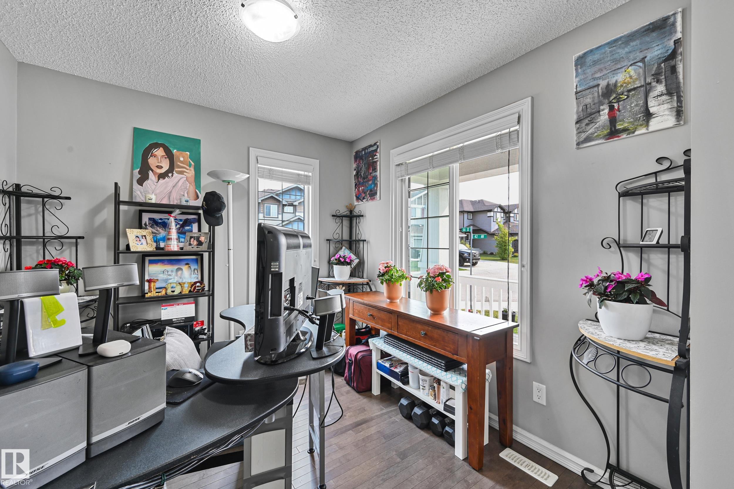 4158 6a Street NW, Maple Crest, Edmonton