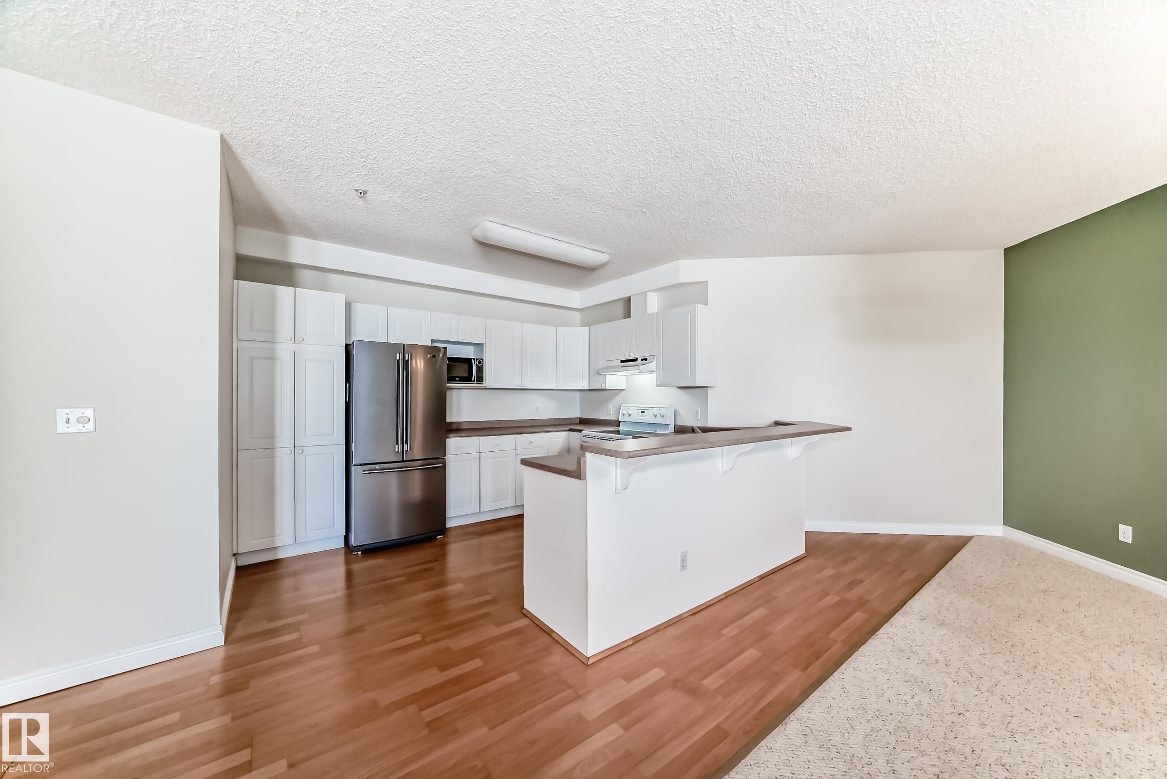 Photo 8 at 306 - 9120 156 Street NW, Meadowlark Park, Edmonton