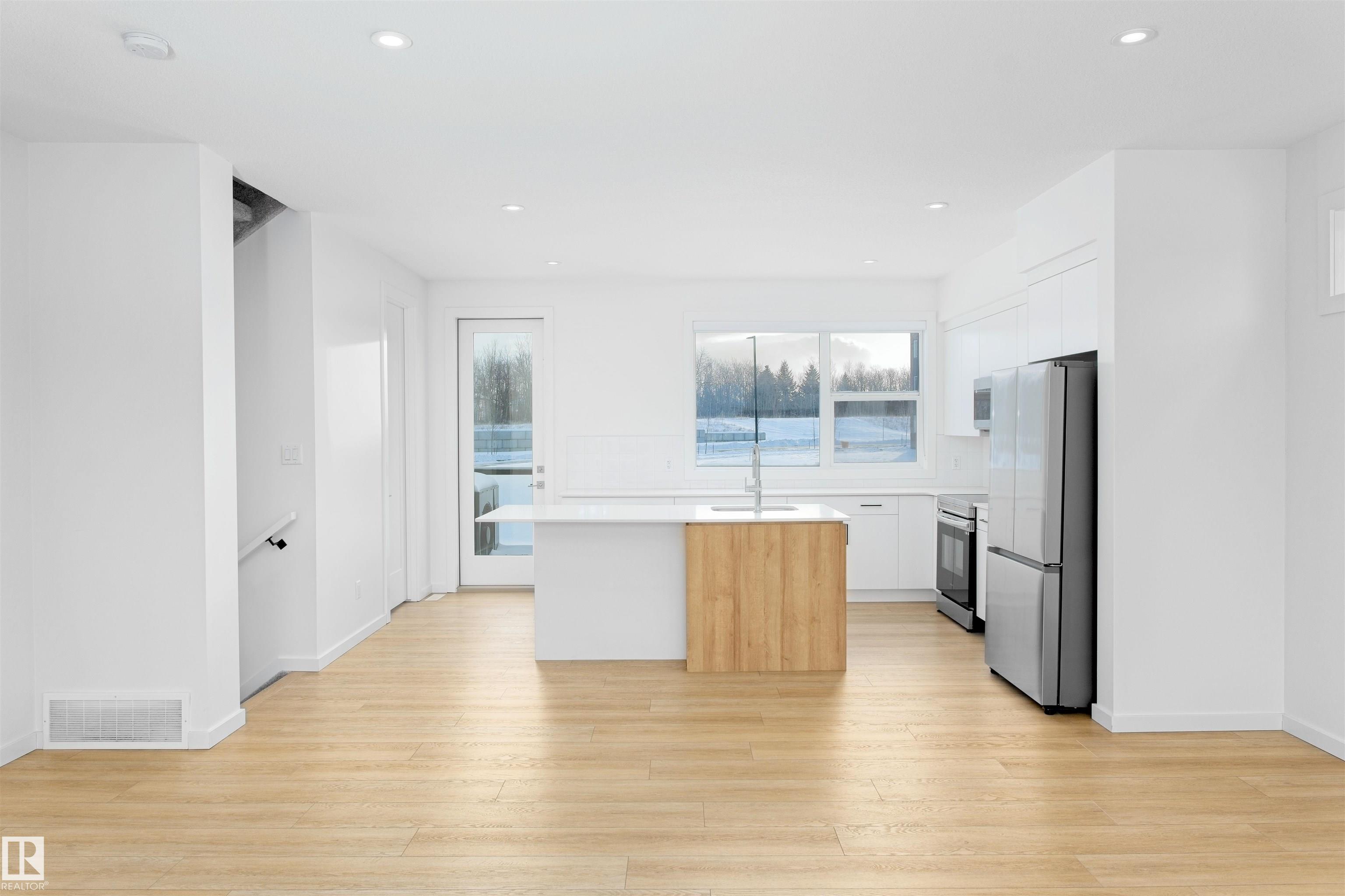 Photo 15 at 4 - 5 Rondeau Drive, South Riel, St. Albert