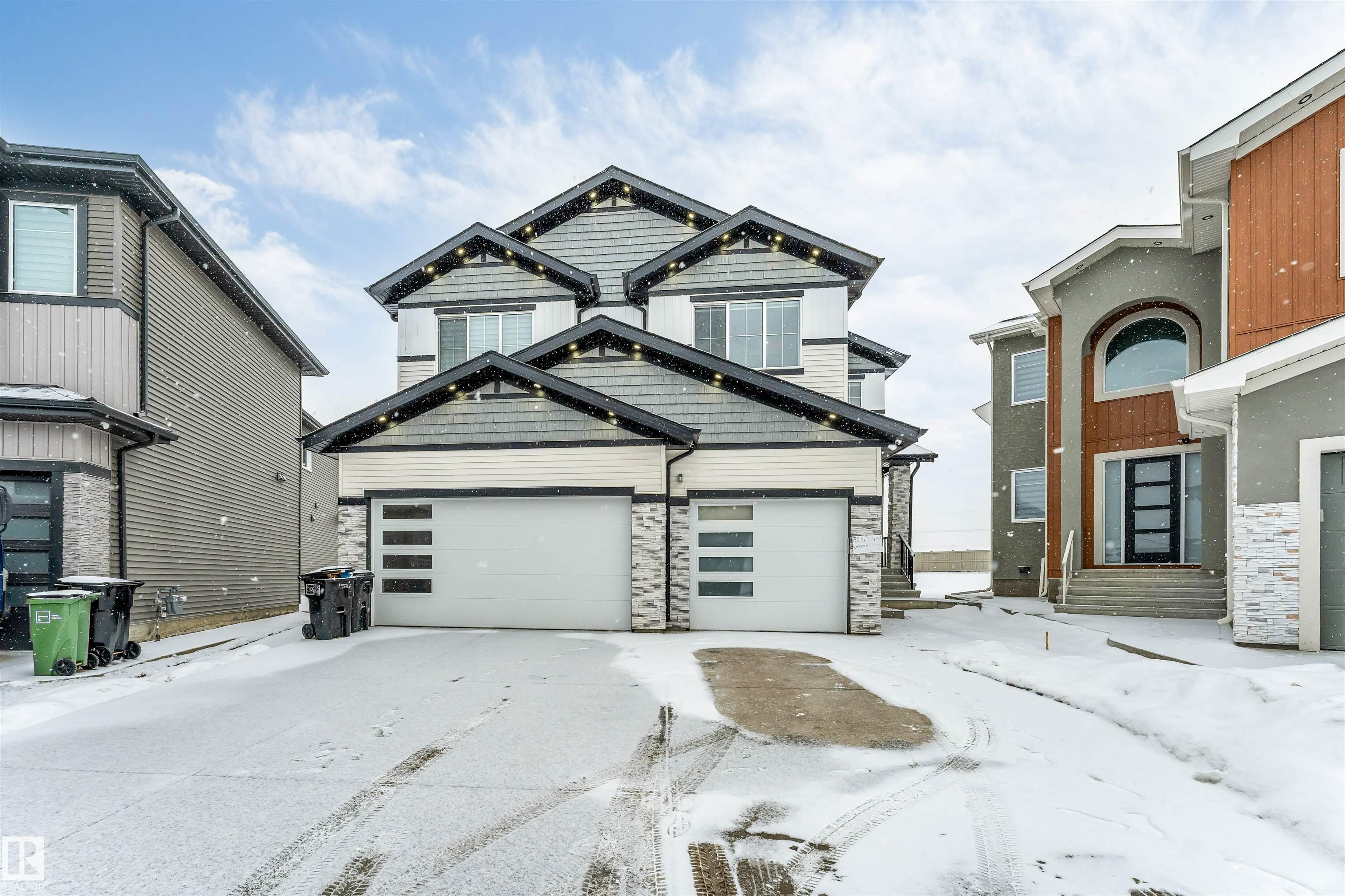 304 33 Avenue NW, Maple Crest, Edmonton