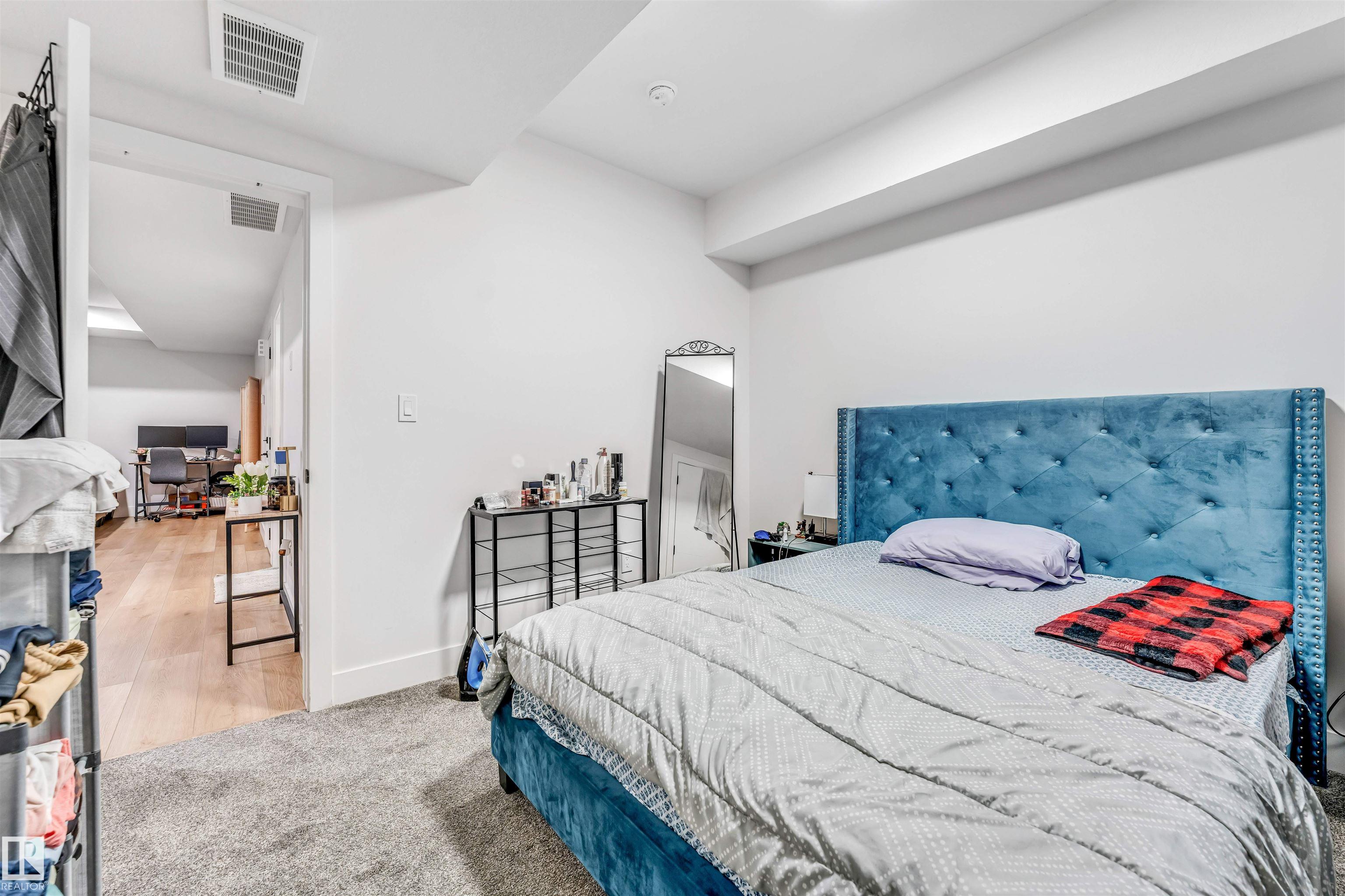 Photo 47 at 304 33 Avenue NW, Maple Crest, Edmonton