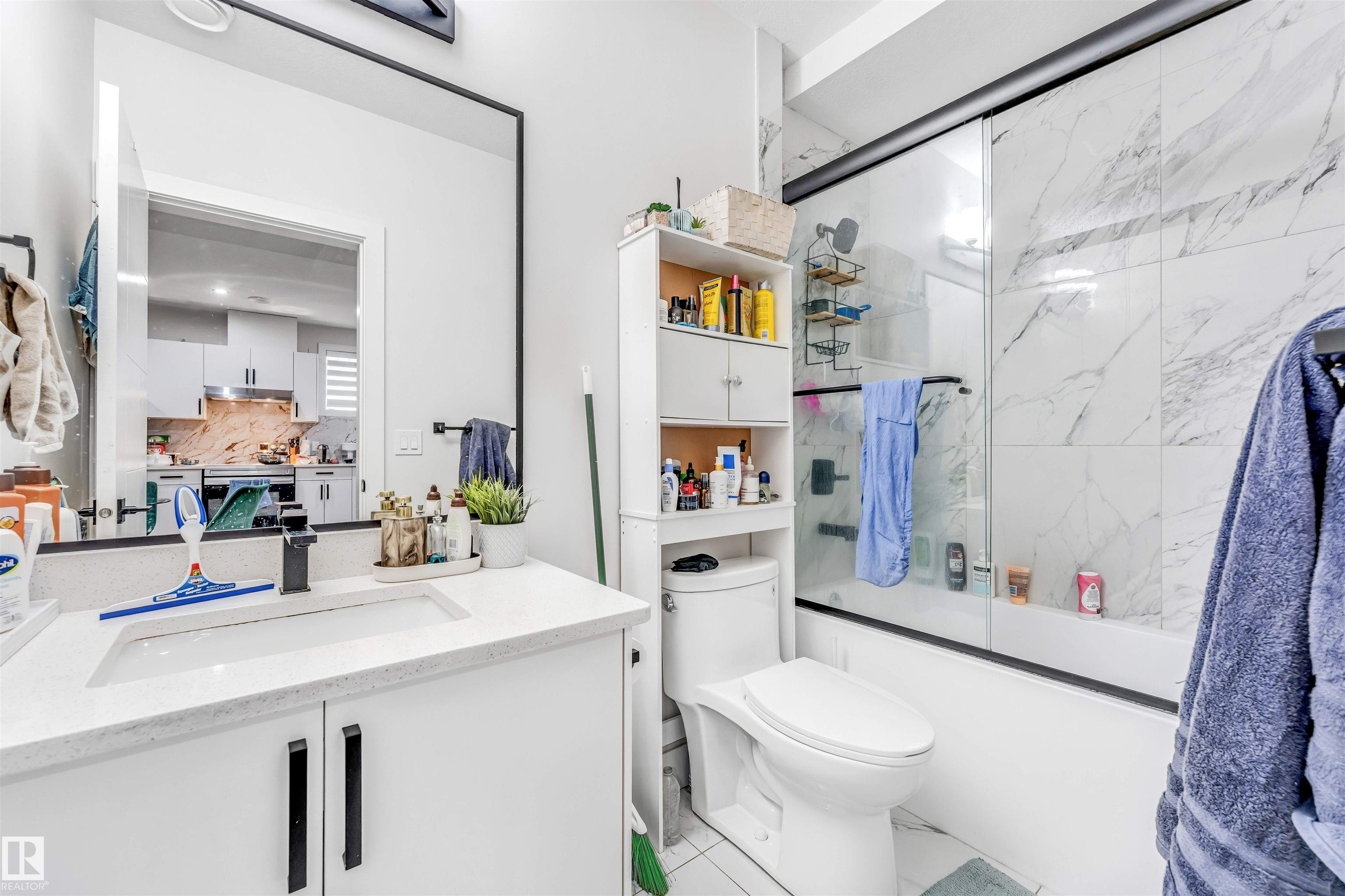 Photo 49 at 304 33 Avenue NW, Maple Crest, Edmonton