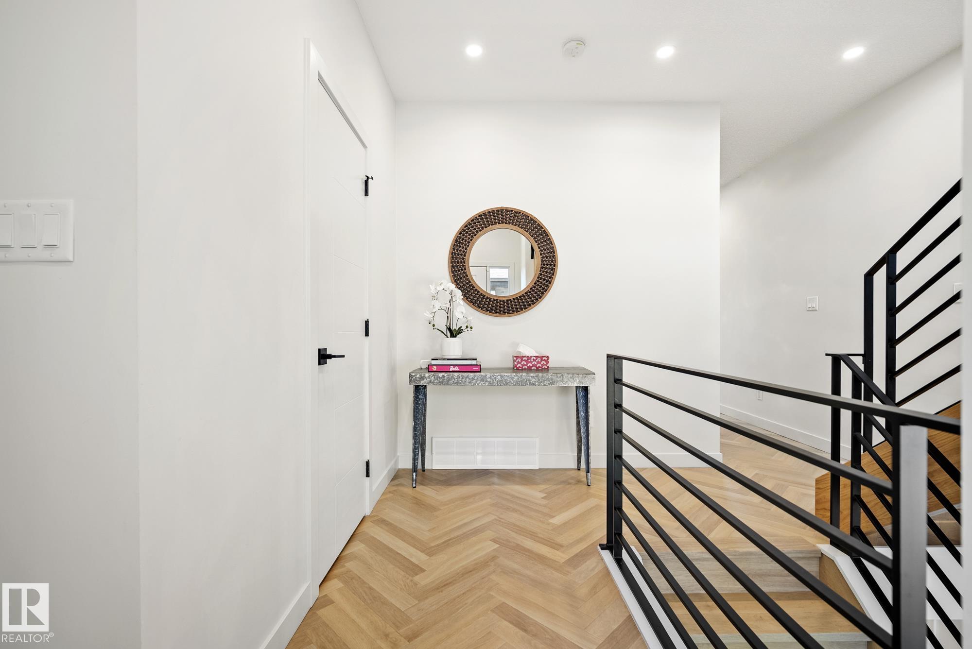 Photo 17 at 8803 Strathearn Drive NW, Strathearn, Edmonton