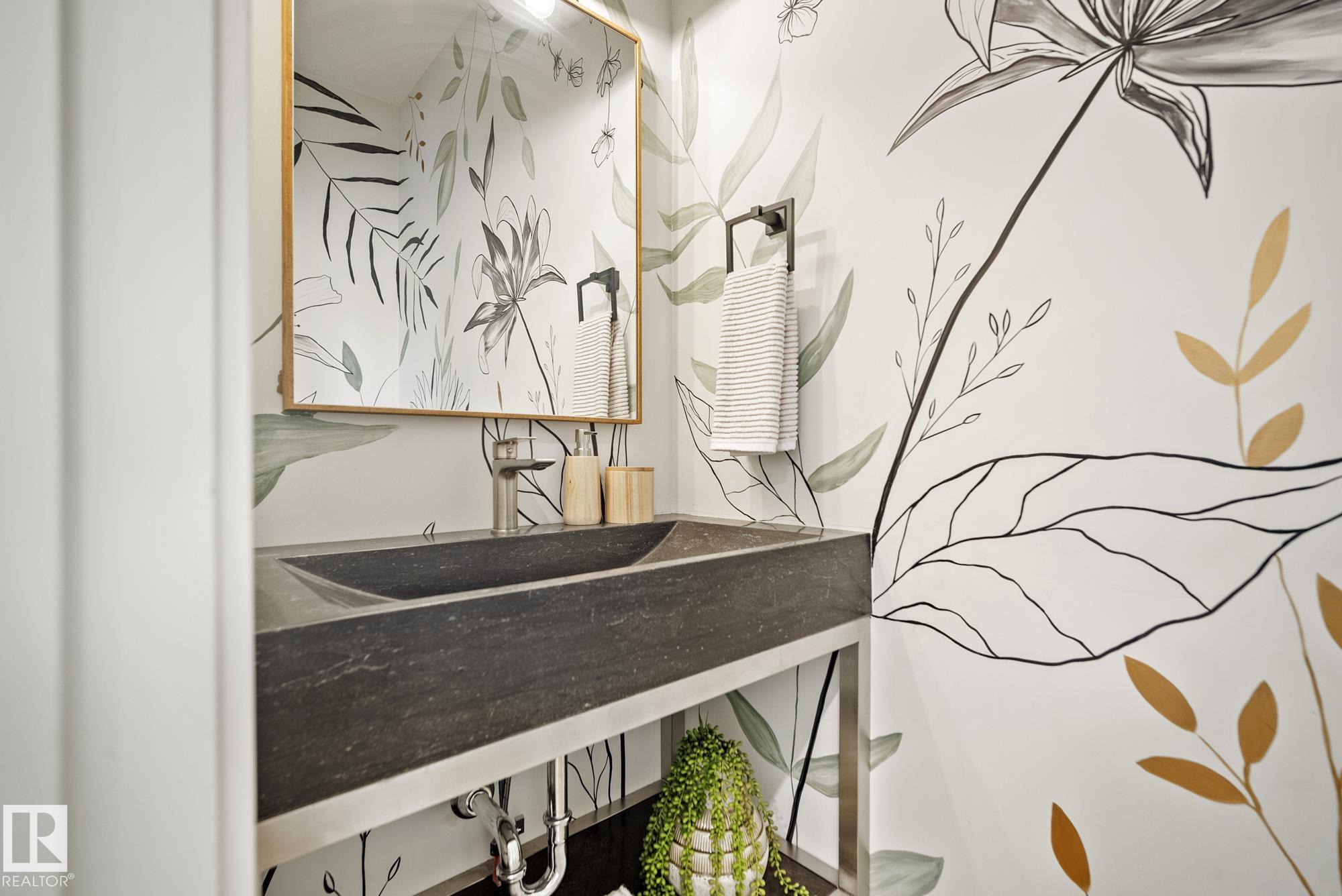 Photo 18 at 8803 Strathearn Drive NW, Strathearn, Edmonton