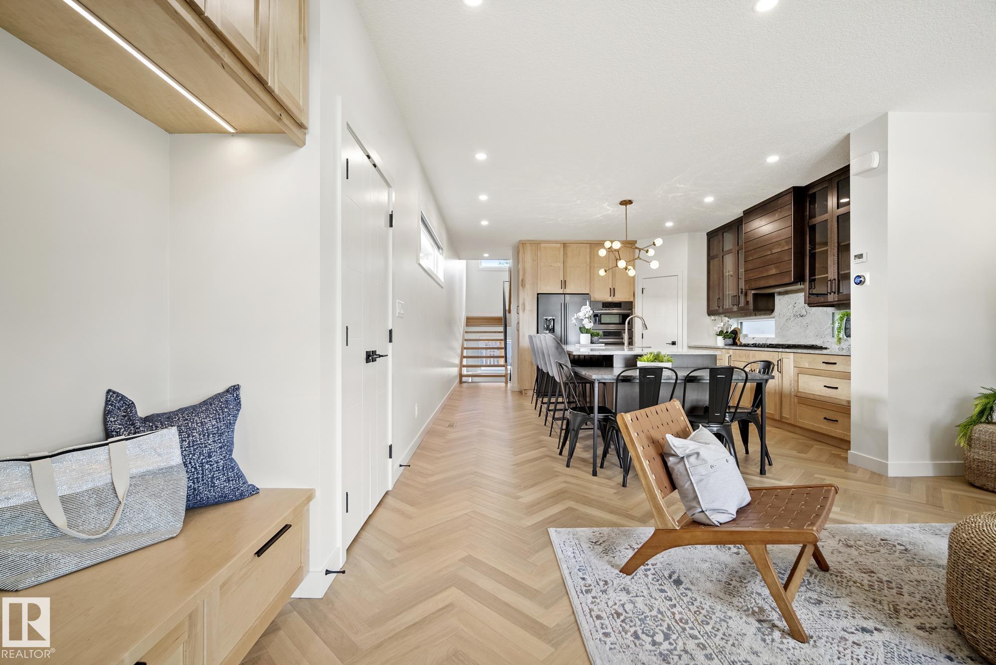 8803 Strathearn Drive NW, Strathearn, Edmonton