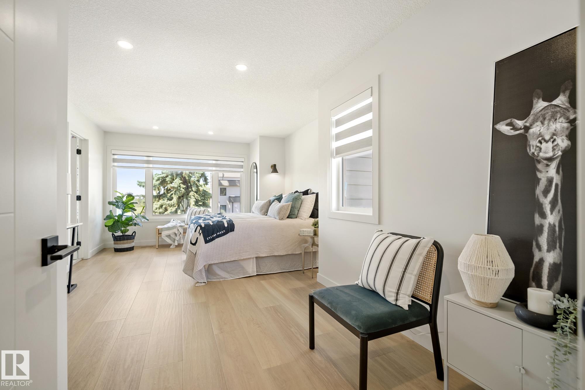 Photo 21 at 8803 Strathearn Drive NW, Strathearn, Edmonton