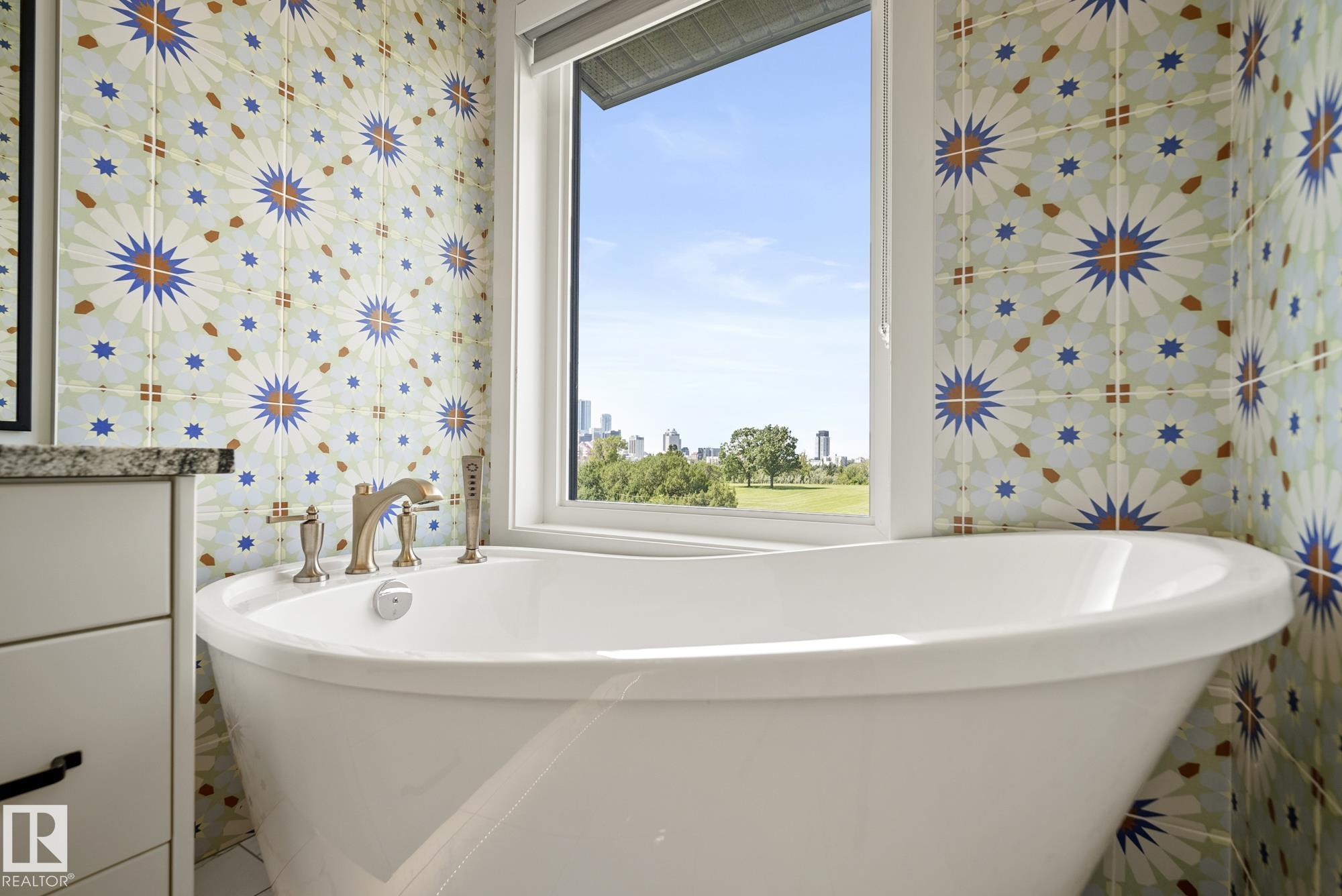 Photo 29 at 8803 Strathearn Drive NW, Strathearn, Edmonton