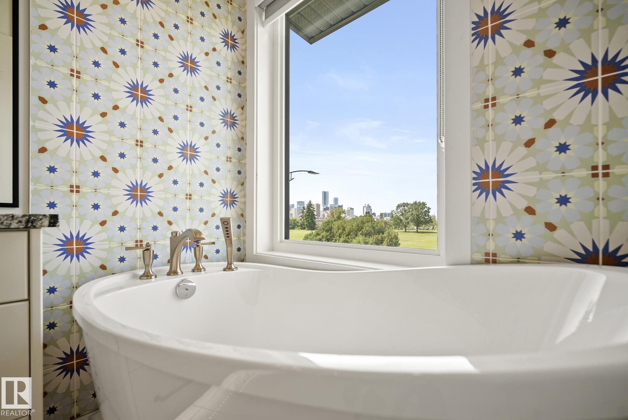 Photo 30 at 8803 Strathearn Drive NW, Strathearn, Edmonton