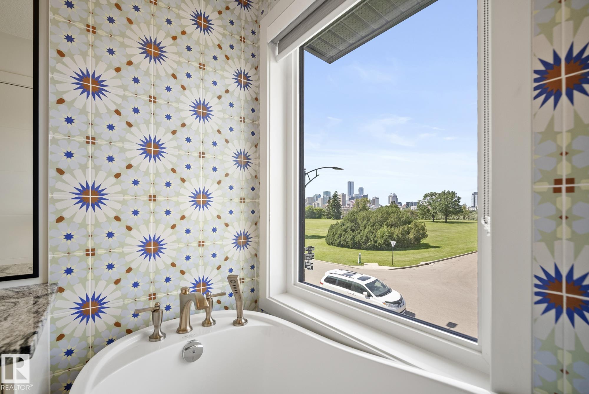 Photo 31 at 8803 Strathearn Drive NW, Strathearn, Edmonton