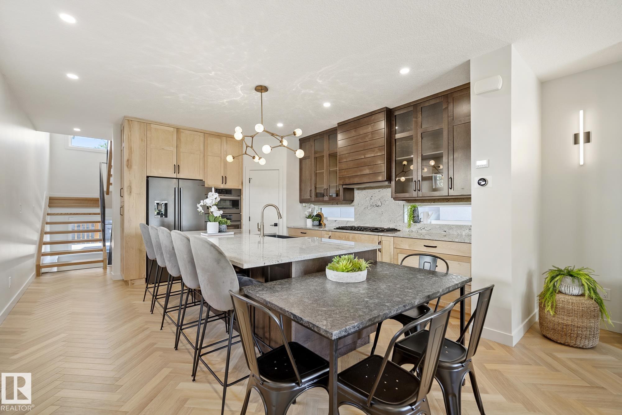 8803 Strathearn Drive NW, Strathearn, Edmonton