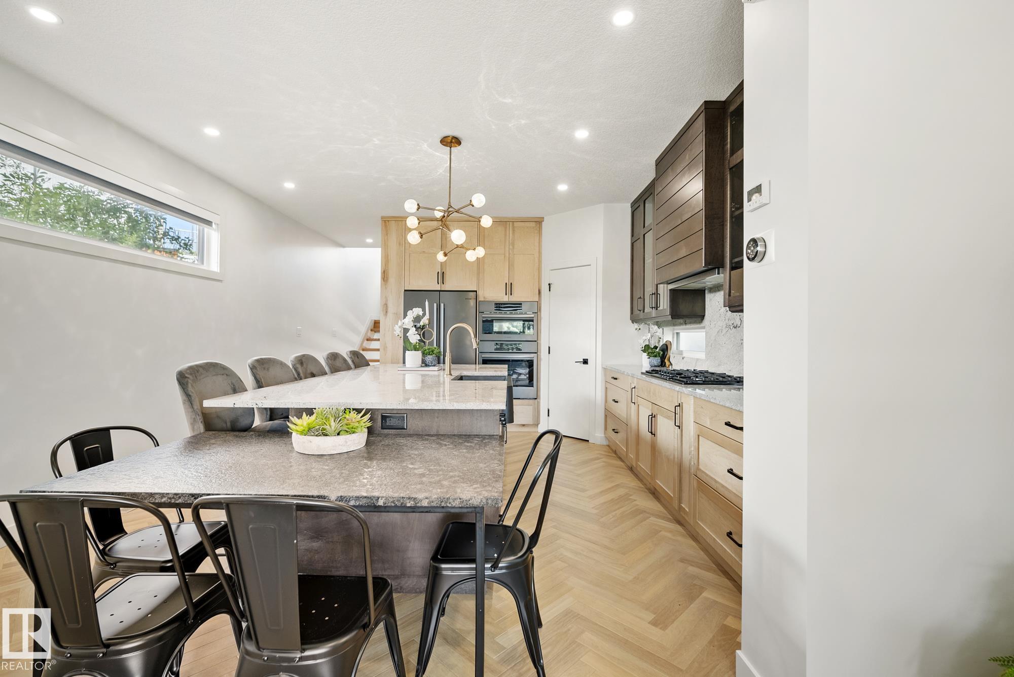 Photo 10 at 8803 Strathearn Drive NW, Strathearn, Edmonton