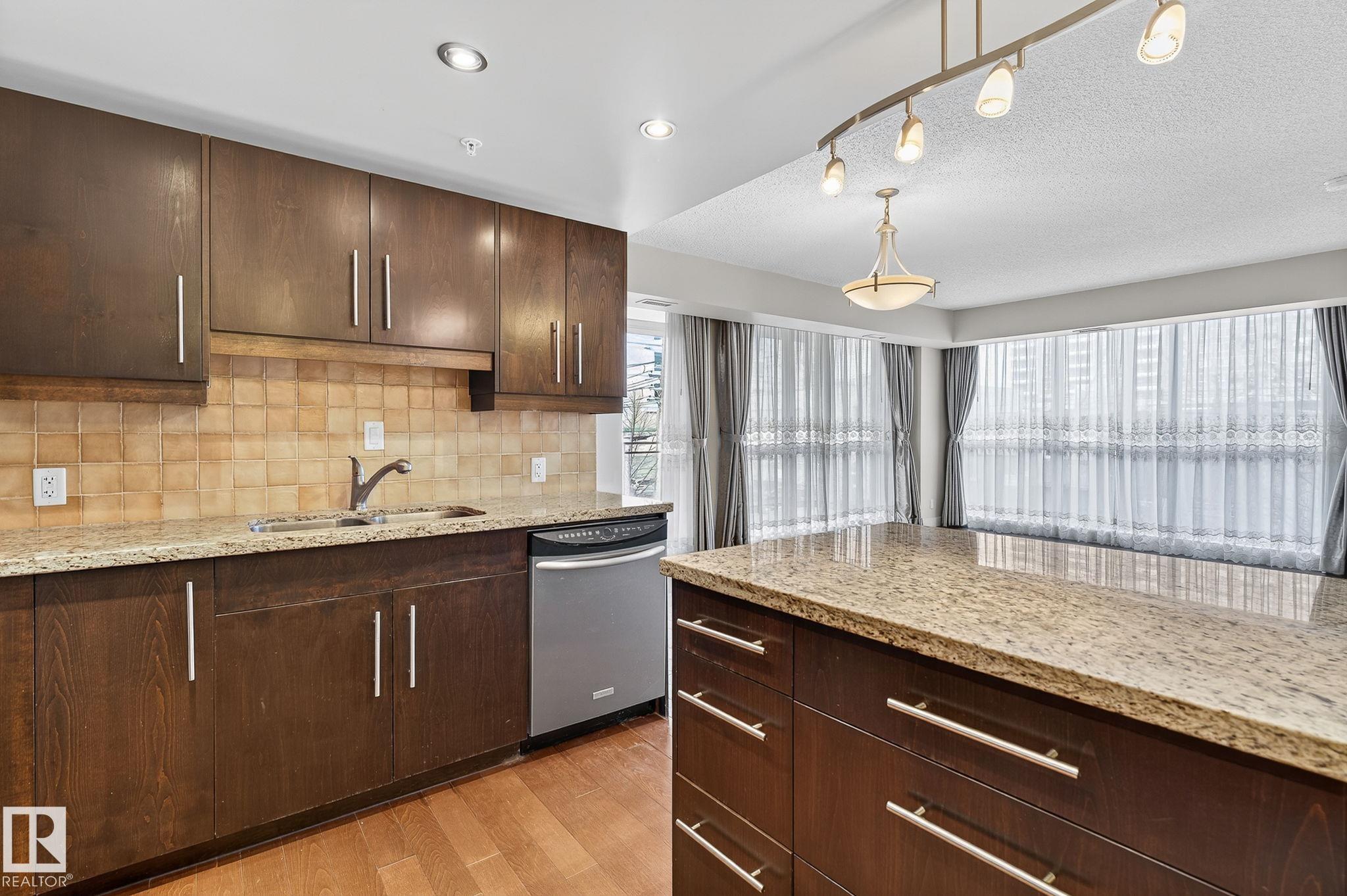 Photo 14 at 203 - 10046 117 Street NW, Wîhkwêntôwin, Edmonton