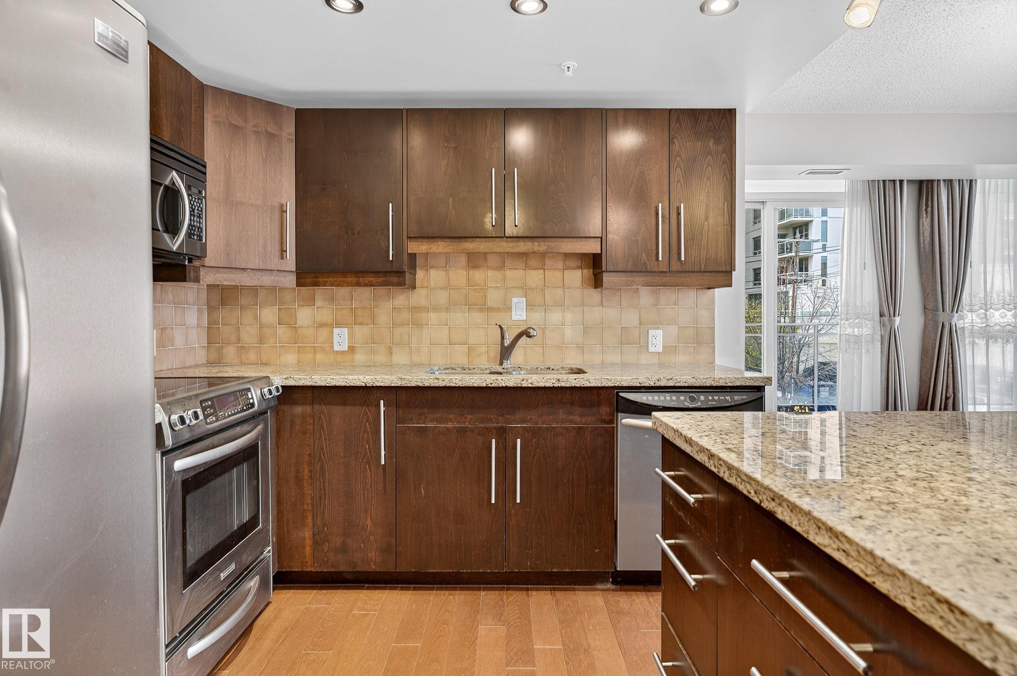 Photo 15 at 203 - 10046 117 Street NW, Wîhkwêntôwin, Edmonton