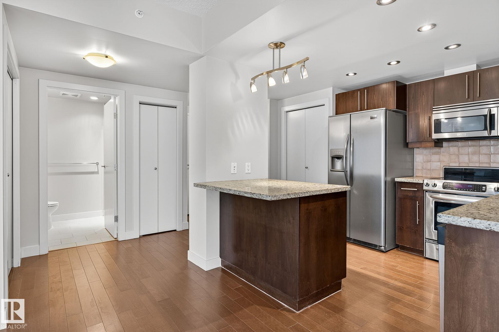 Photo 16 at 203 - 10046 117 Street NW, Wîhkwêntôwin, Edmonton