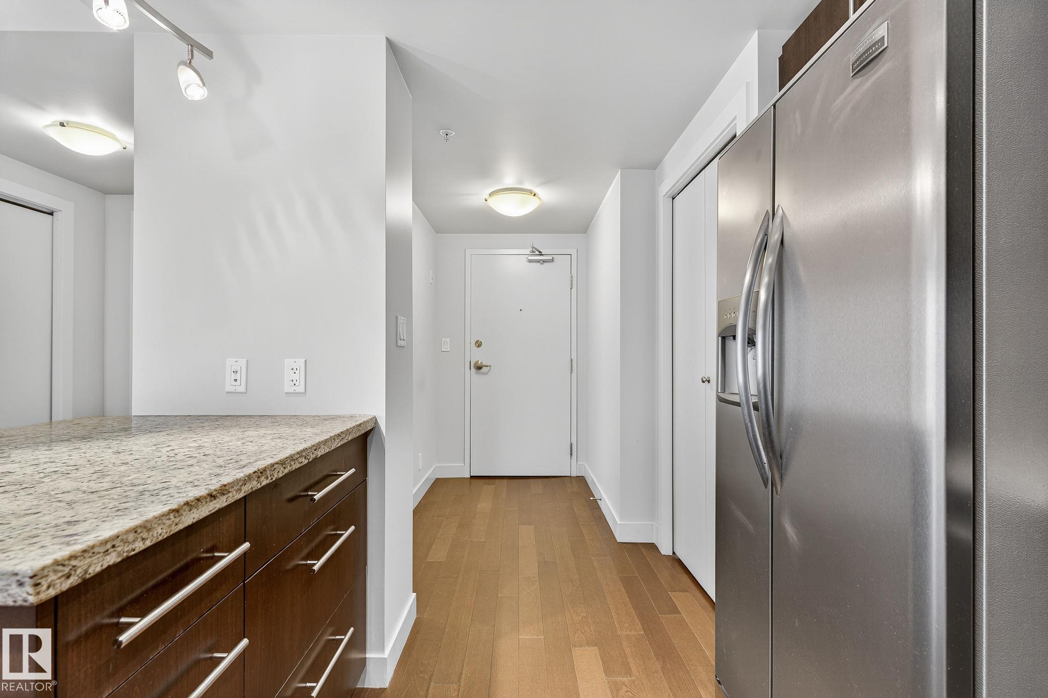 Photo 19 at 203 - 10046 117 Street NW, Wîhkwêntôwin, Edmonton