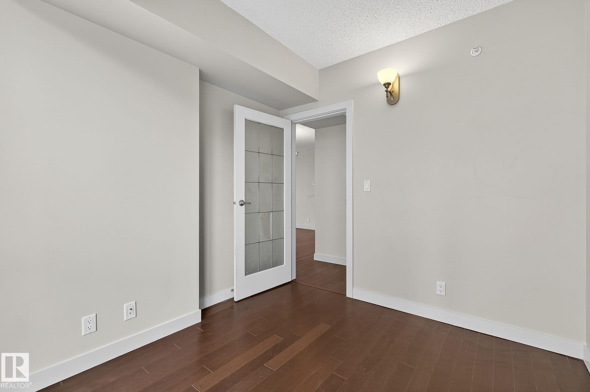 Photo 23 at 203 - 10046 117 Street NW, Wîhkwêntôwin, Edmonton