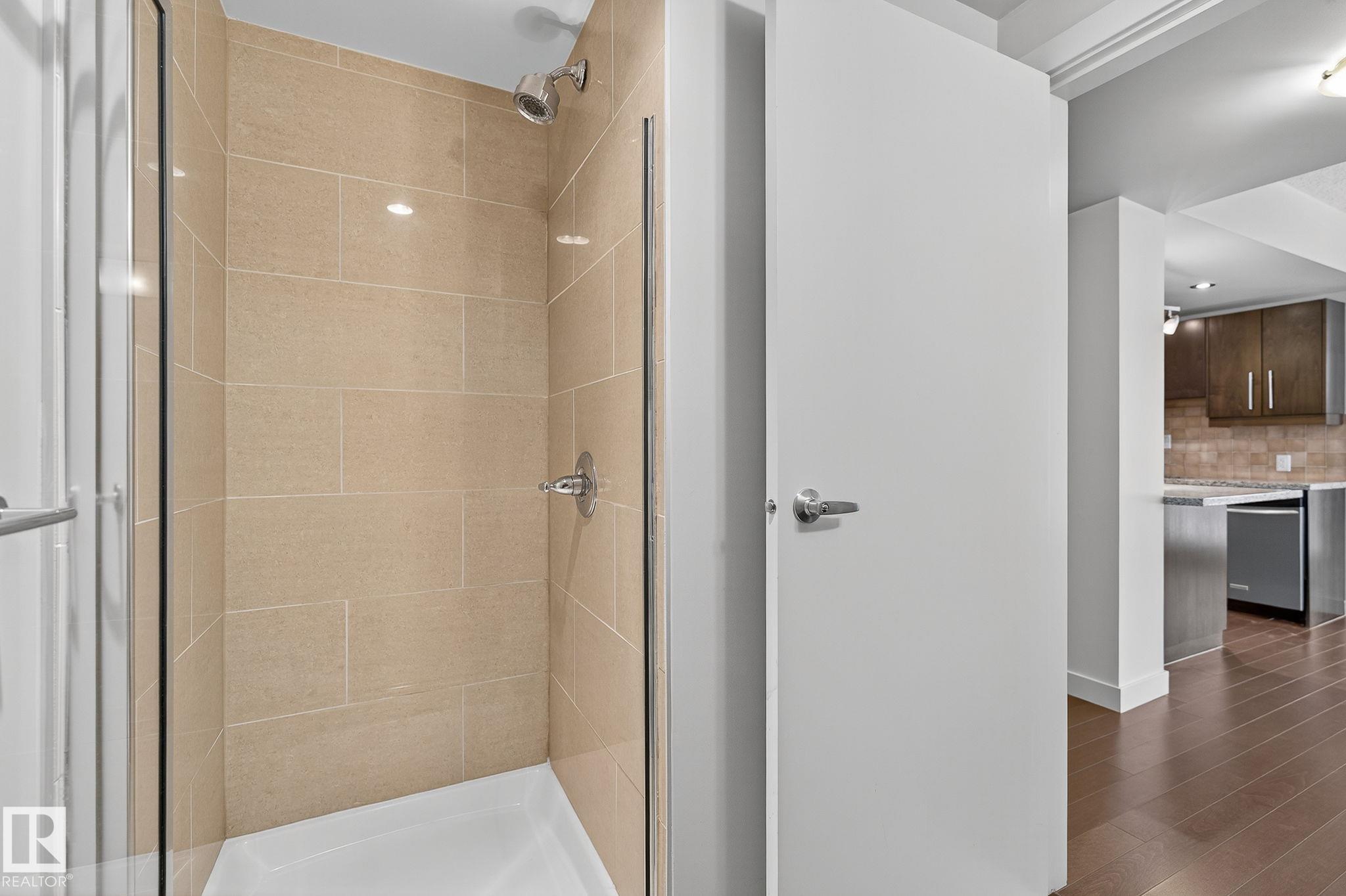 Photo 35 at 203 - 10046 117 Street NW, Wîhkwêntôwin, Edmonton