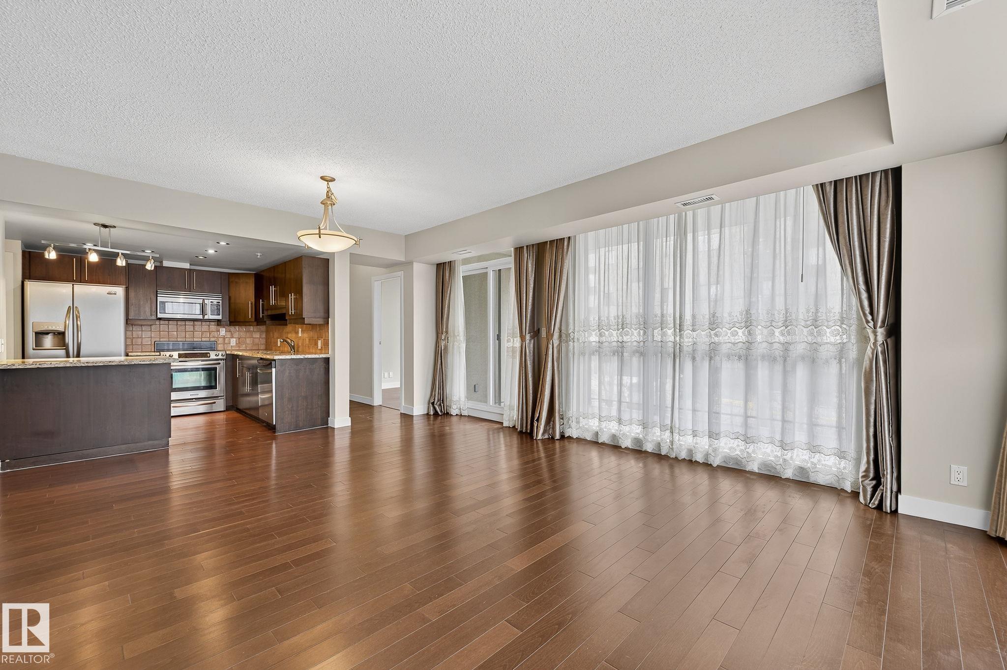 Photo 10 at 203 - 10046 117 Street NW, Wîhkwêntôwin, Edmonton