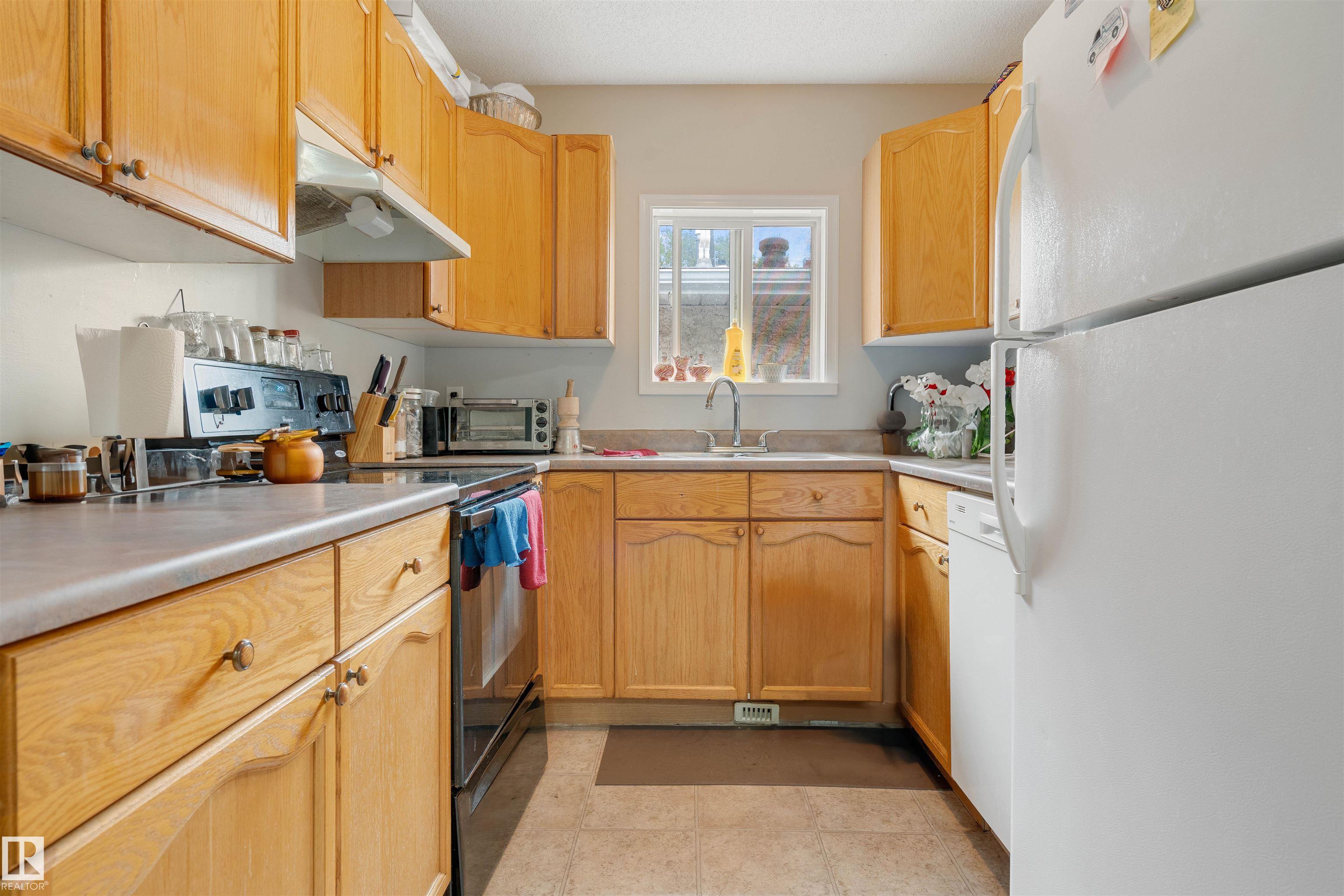 Photo 31 at 12957 - 12959 117 Street NW, Calder, Edmonton