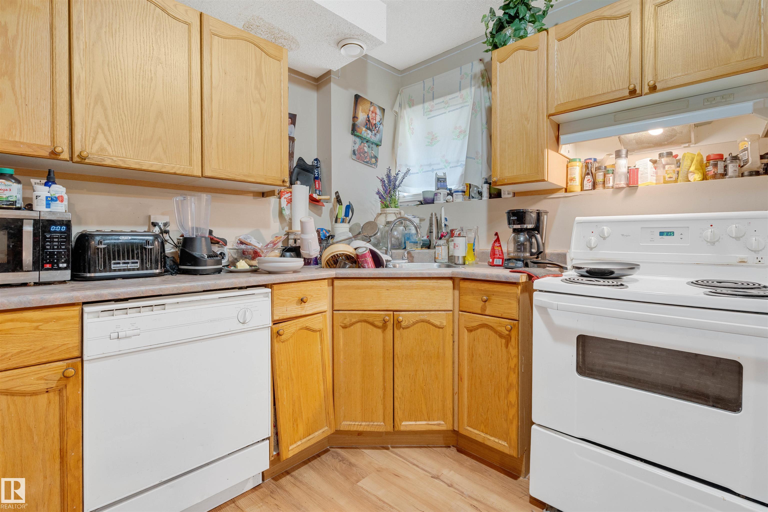 Photo 43 at 12957 - 12959 117 Street NW, Calder, Edmonton