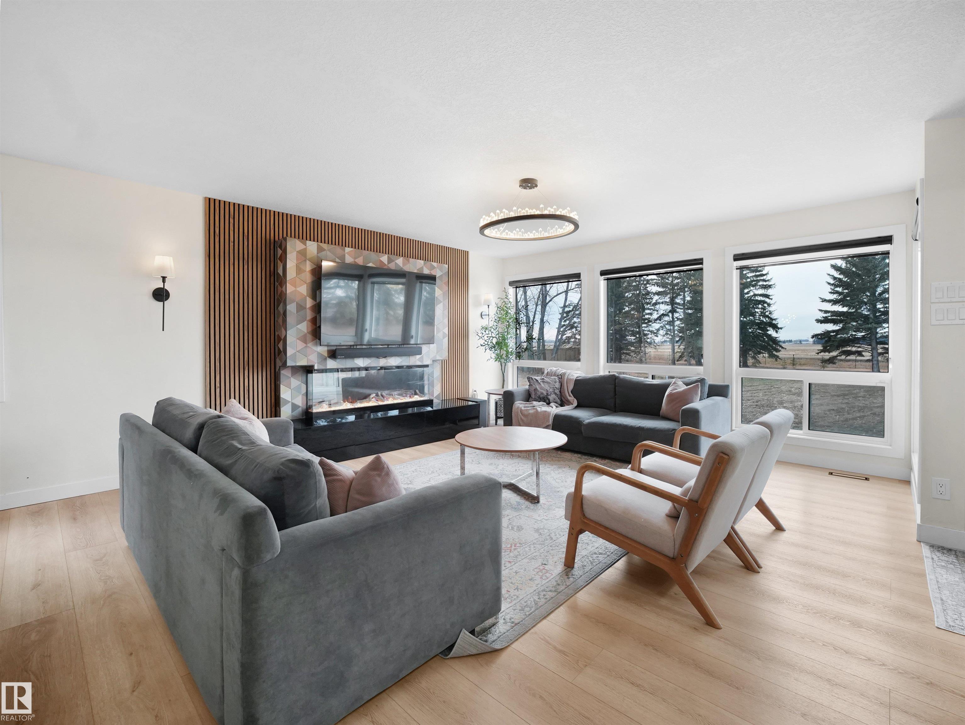 Photo 6 at 55005 Rge 241 Road, None, Rural Sturgeon County