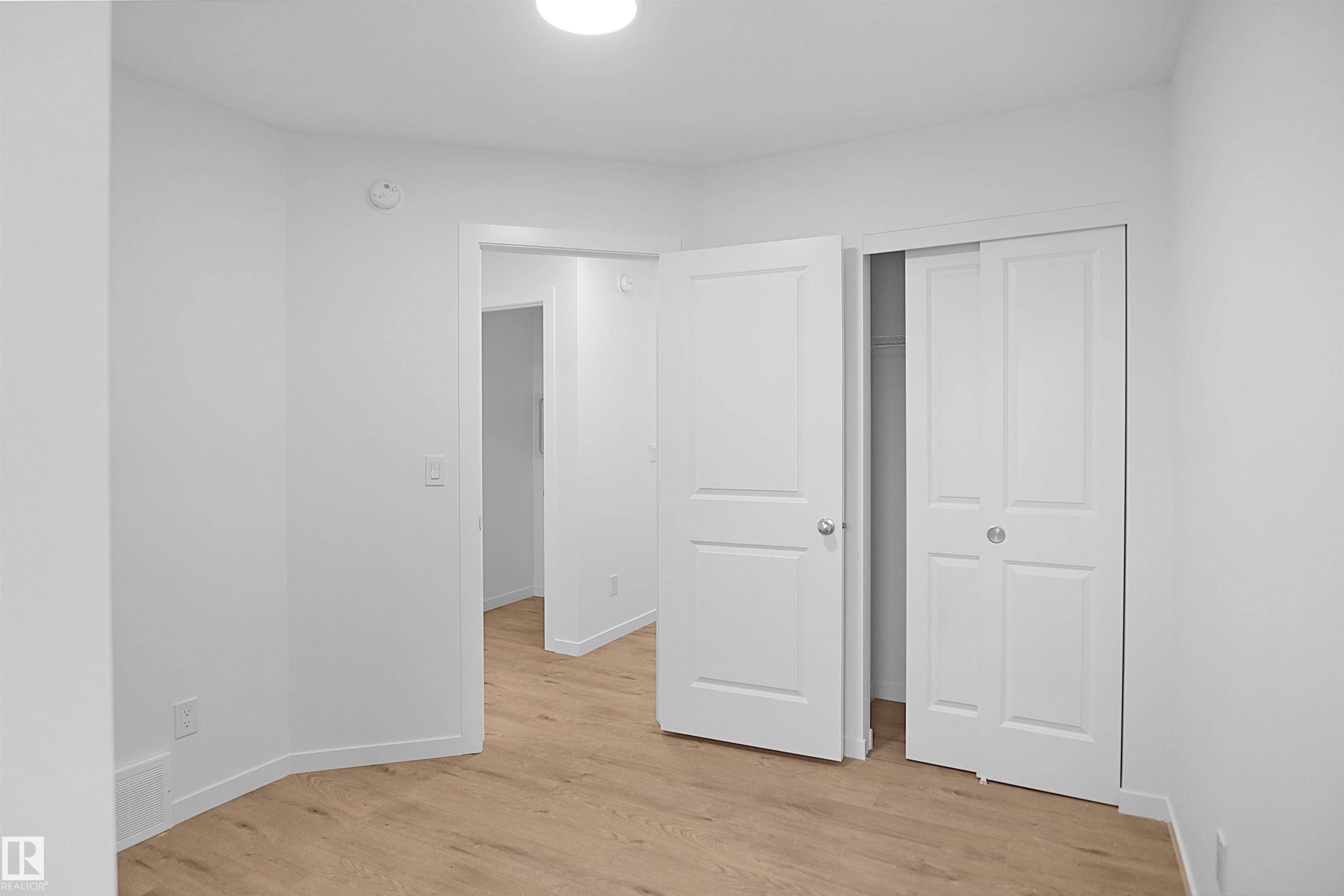 https://zimg.paragon.ice.com/ParagonImages/Property/PM/RAE/225392758/19/0/0/26d71ad2d87c2ef360b97639822ae911/1/02e4d480d7518c05b09017dd79536642/225392758-1746ca69-f3f5-4fa1-8461-28d6953a8ed0.JPG