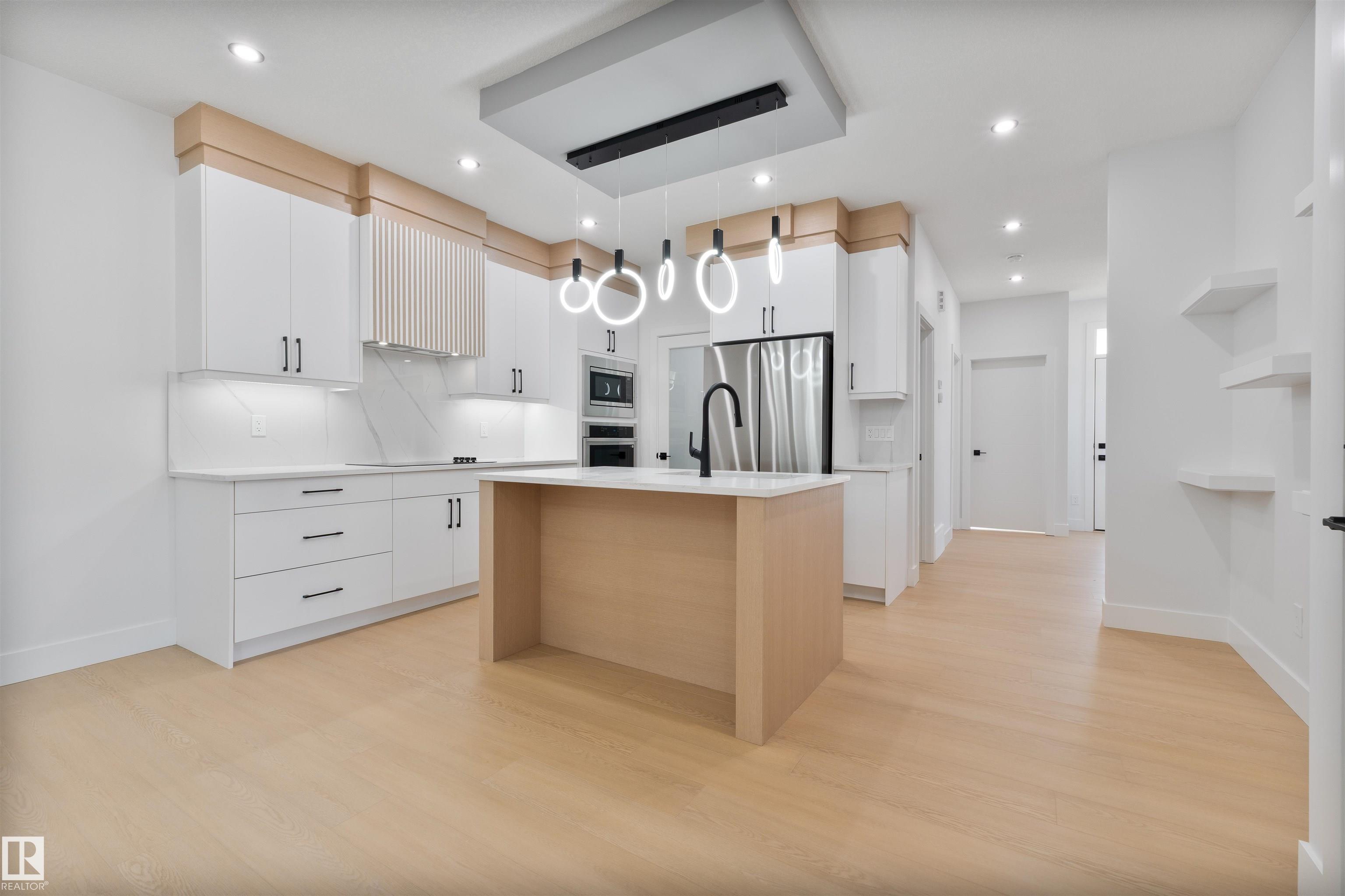 Photo 15 at 215 Falcon Crescent, None, Leduc