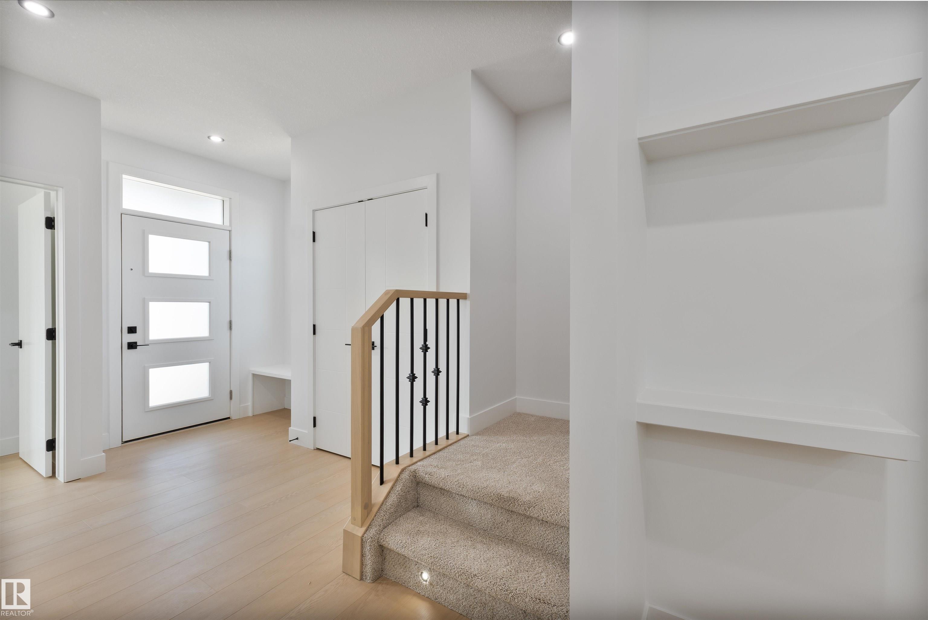 Photo 10 at 215 Falcon Crescent, None, Leduc